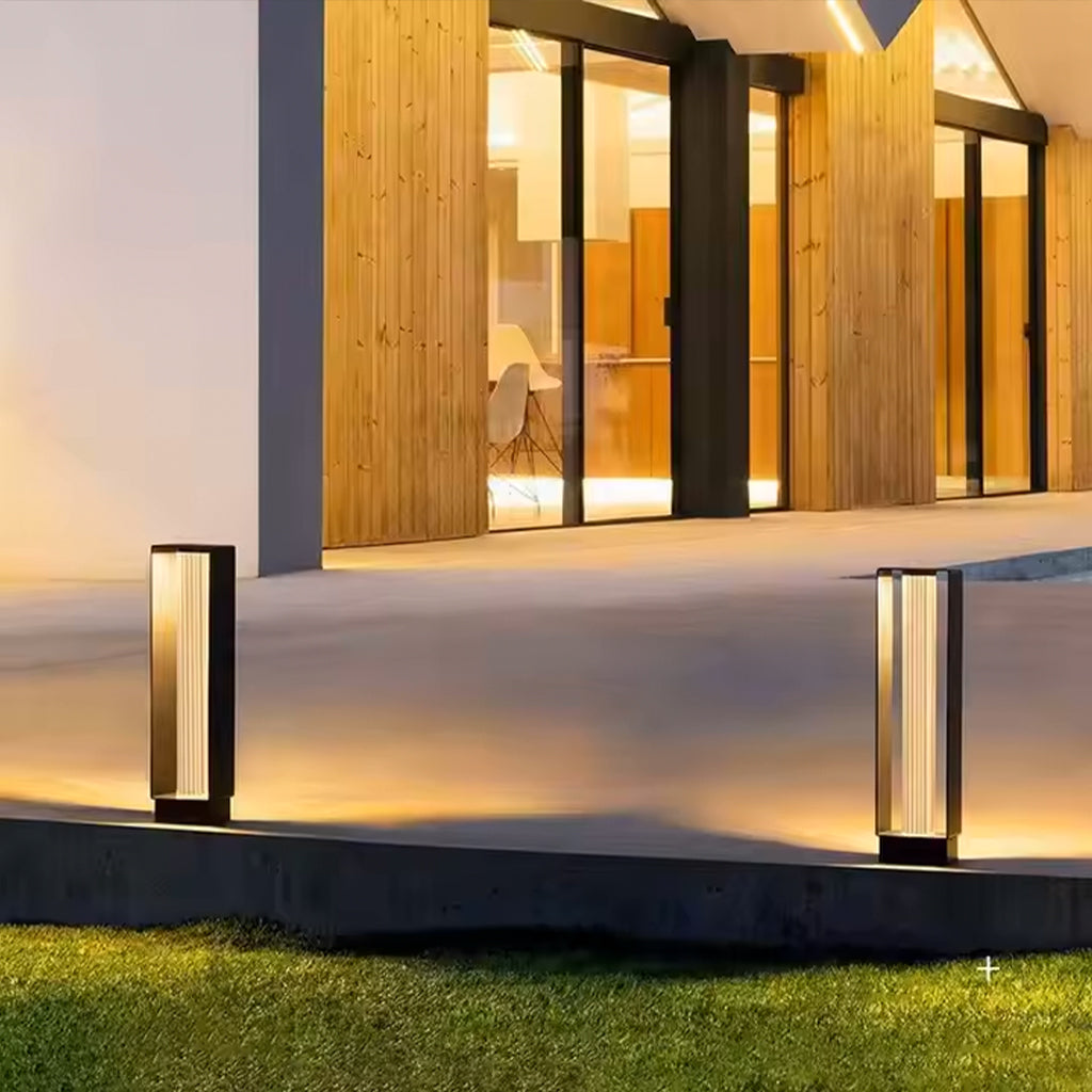 Outdoor Floor Lamp LWC541-620 - Outdoor lightings - ebarza Furniture UAE | Shop Modern Furniture in Abu Dhabi & Dubai - مفروشات ايبازرا في الامارات | تسوق اثاث عصري وديكورات مميزة في دبي وابوظبي
