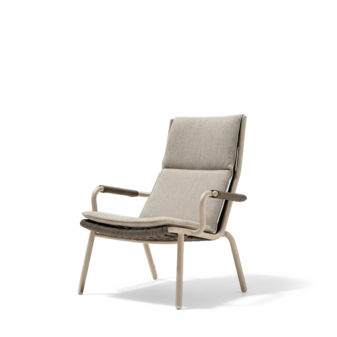 LOOP HIGHBACK OUTDOOR LOUNGE ARMCHAIR KC8604B121ROP