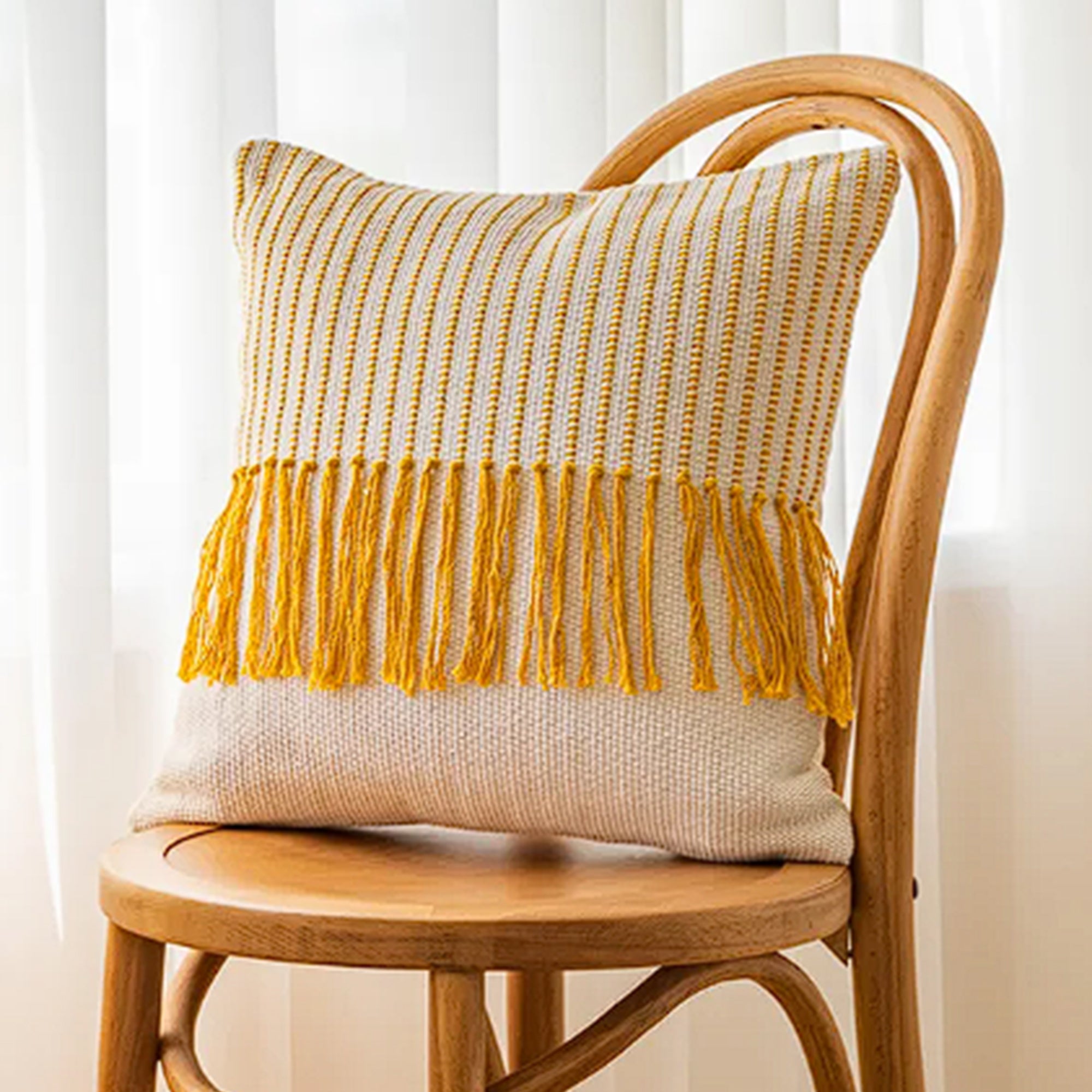 45x45 cm Tassel Cushion KD2301-White&Orange - Cushions - ebarza Furniture UAE | Shop Modern Furniture in Abu Dhabi & Dubai - مفروشات ايبازرا في الامارات | تسوق اثاث عصري وديكورات مميزة في دبي وابوظبي