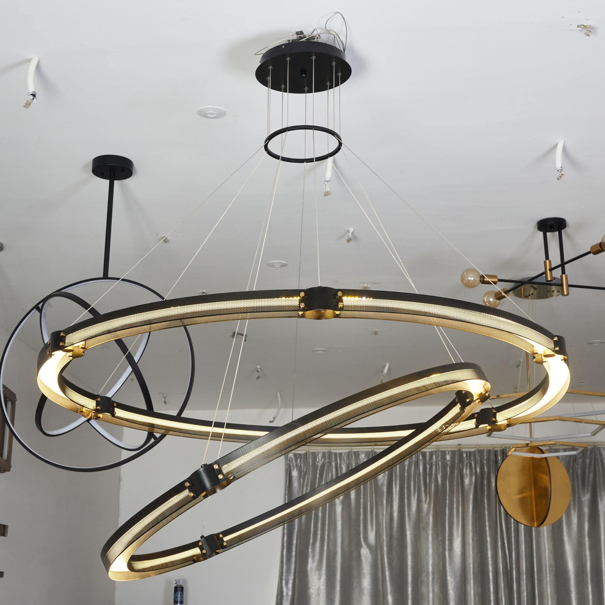 Orion Pendant Lamp CY-DD-1033 - Pendant Lamps - ebarza Furniture UAE | Shop Modern Furniture in Abu Dhabi & Dubai - مفروشات ايبازرا في الامارات | تسوق اثاث عصري وديكورات مميزة في دبي وابوظبي