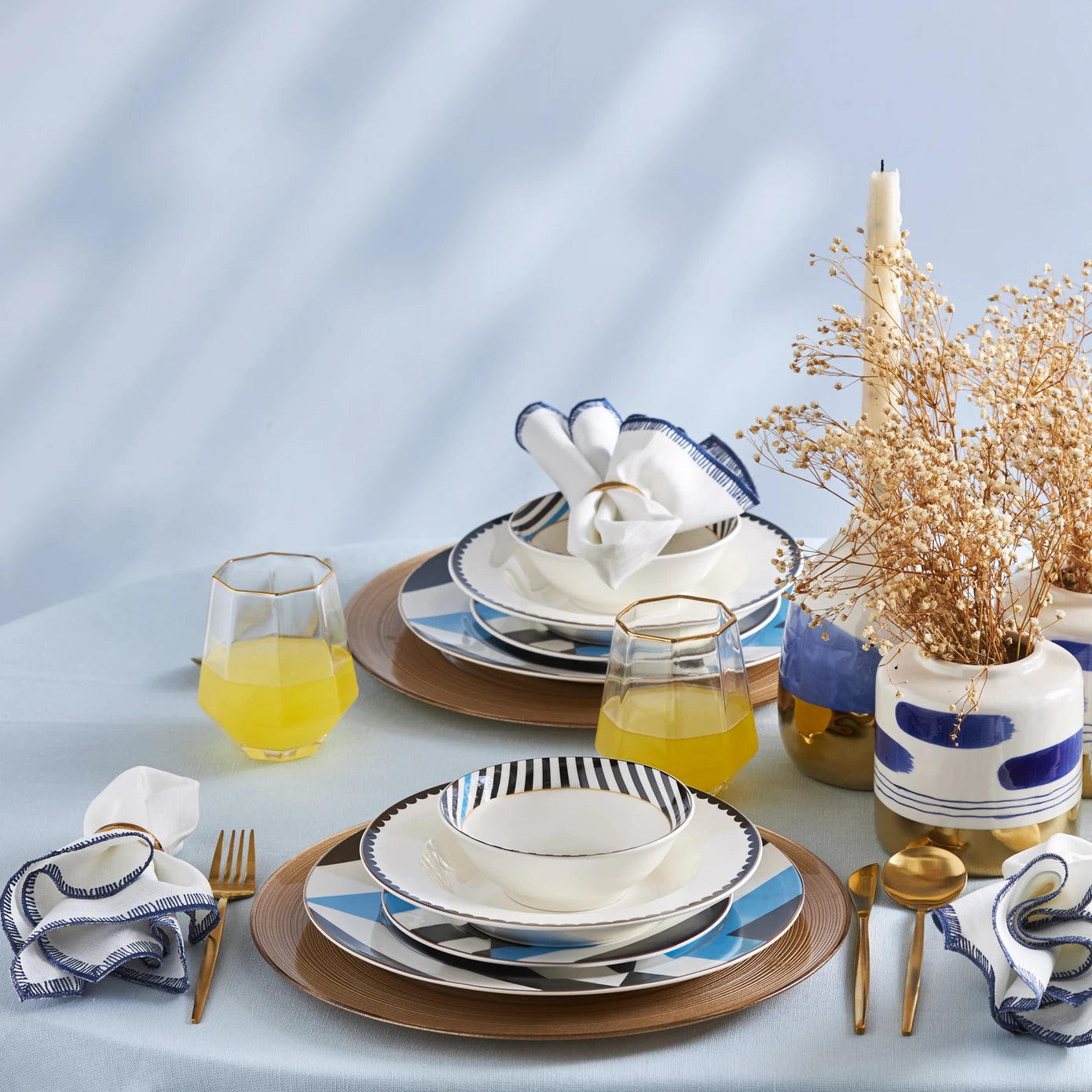 Karaca Posts Porcelain 24 Piece 6 Person Dinner Set Blue 153.03.06.9345 -  Dinnerware Sets - ebarza Furniture UAE | Shop Modern Furniture in Abu Dhabi & Dubai - مفروشات ايبازرا في الامارات | تسوق اثاث عصري وديكورات مميزة في دبي وابوظبي
