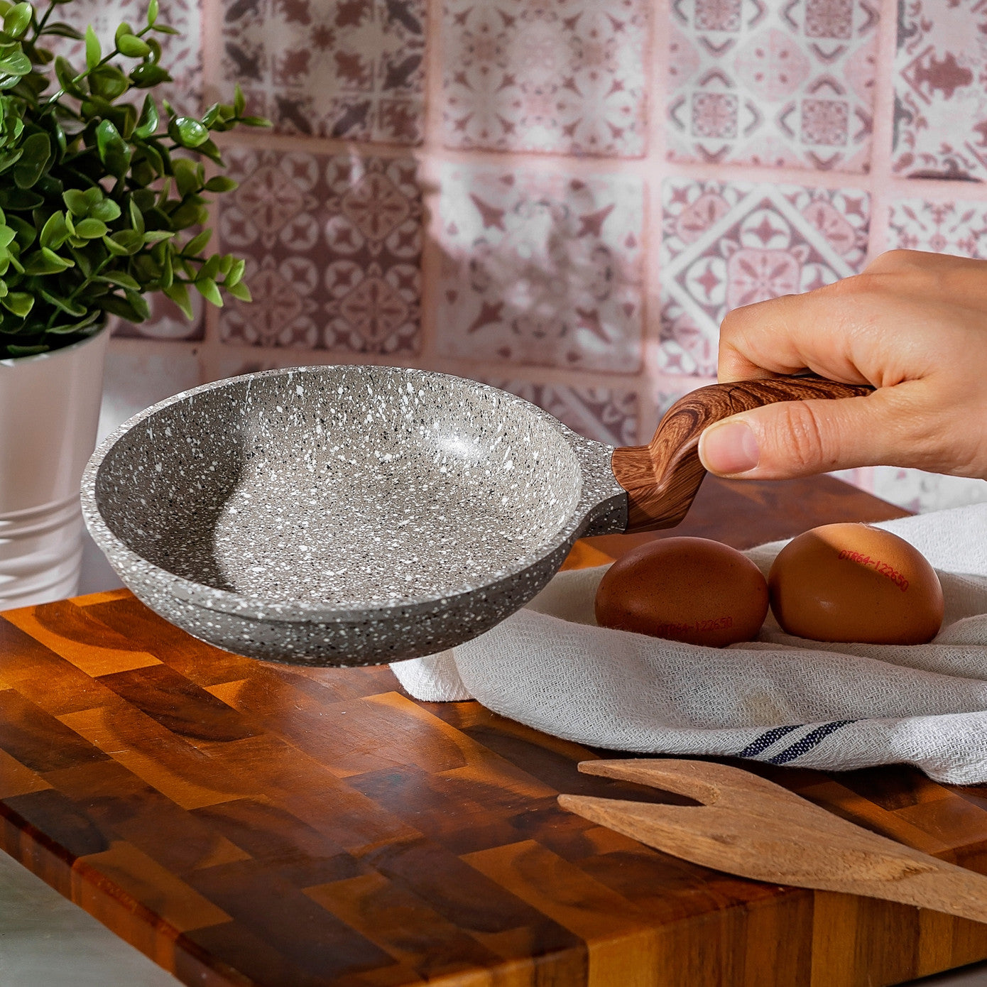 Karaca Dark Silver Biogranite Mini Pan 14 cm 153.03.08.0087 - Cookware Sets - ebarza Furniture UAE | Shop Modern Furniture in Abu Dhabi & Dubai - مفروشات ايبازرا في الامارات | تسوق اثاث عصري وديكورات مميزة في دبي وابوظبي