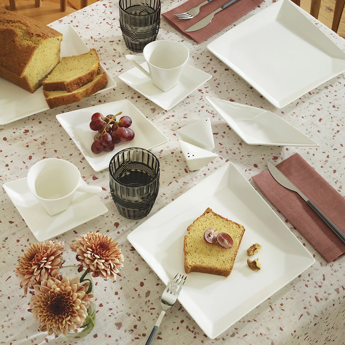 Karaca Origami New Bone 26 Piece 6 Person Breakfast/Serving Set 153.03.08.0607 - Dinnerware Sets - ebarza Furniture UAE | Shop Modern Furniture in Abu Dhabi & Dubai - مفروشات ايبازرا في الامارات | تسوق اثاث عصري وديكورات مميزة في دبي وابوظبي