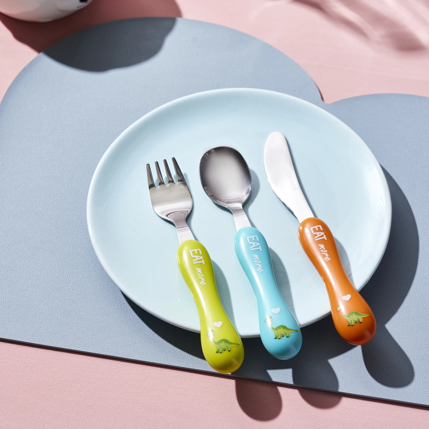 Karaca Dinosaur 3 Piece Children's Cutlery Set 153.03.08.2577 - Cutlery Sets - ebarza Furniture UAE | Shop Modern Furniture in Abu Dhabi & Dubai - مفروشات ايبازرا في الامارات | تسوق اثاث عصري وديكورات مميزة في دبي وابوظبي