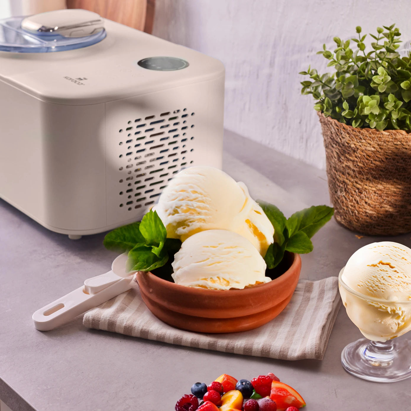 Karaca 2 in 1 Automatic Ice Cream Maker Machine with Mixer and Freezer Vanilla 153.09.01.0964 - Kitchen Appliances - ebarza Furniture UAE | Shop Modern Furniture in Abu Dhabi & Dubai - مفروشات ايبازرا في الامارات | تسوق اثاث عصري وديكورات مميزة في دبي وابوظبي