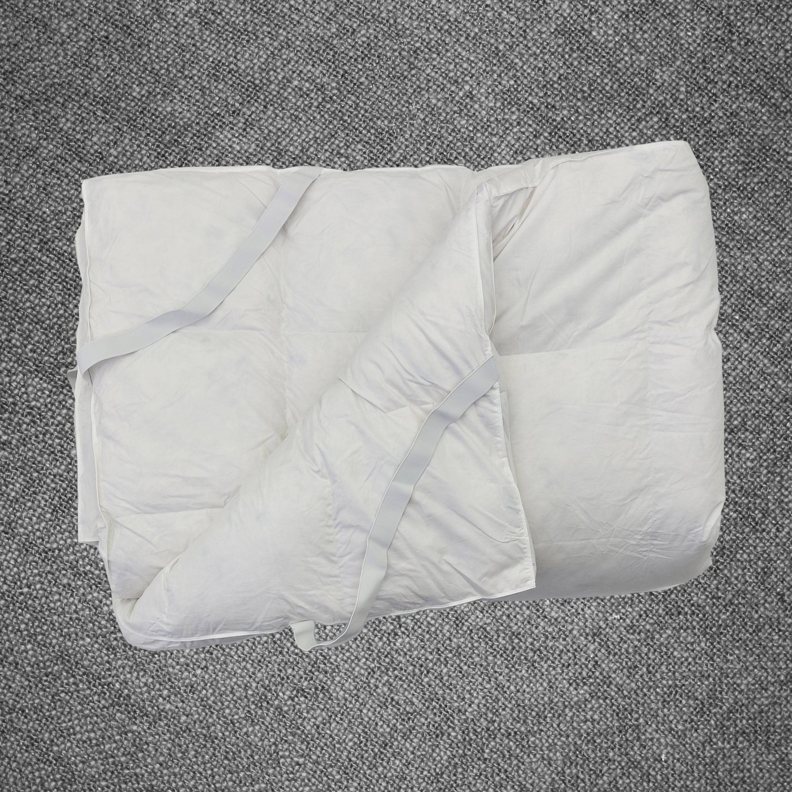 180X200X5 Down Feather Mattress Topper 040205231 - Bedding - ebarza Furniture UAE | Shop Modern Furniture in Abu Dhabi & Dubai - مفروشات ايبازرا في الامارات | تسوق اثاث عصري وديكورات مميزة في دبي وابوظبي