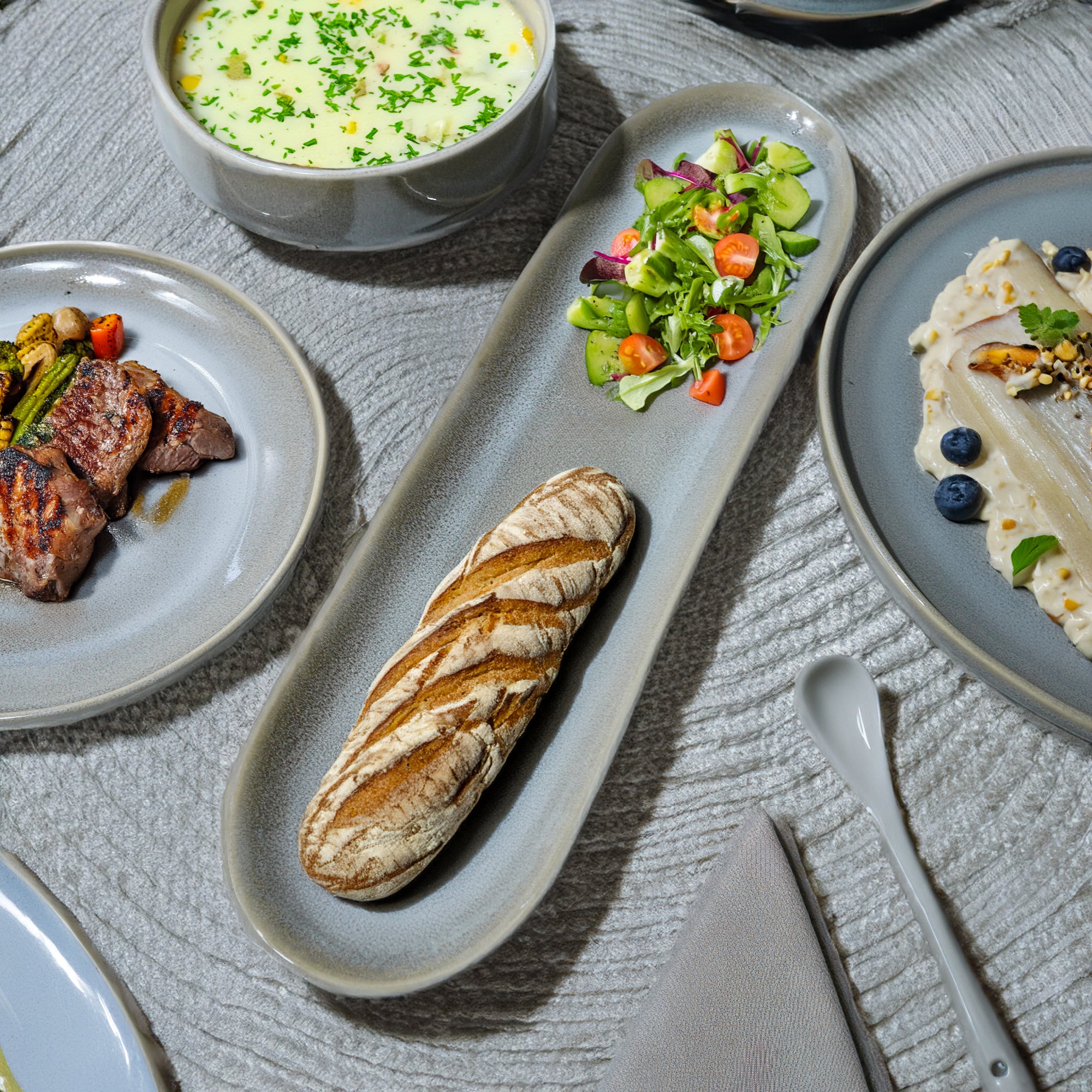 Passifoy Gray Long Plate HZ2827 -  Trays - ebarza Furniture UAE | Shop Modern Furniture in Abu Dhabi & Dubai - مفروشات ايبازرا في الامارات | تسوق اثاث عصري وديكورات مميزة في دبي وابوظبي