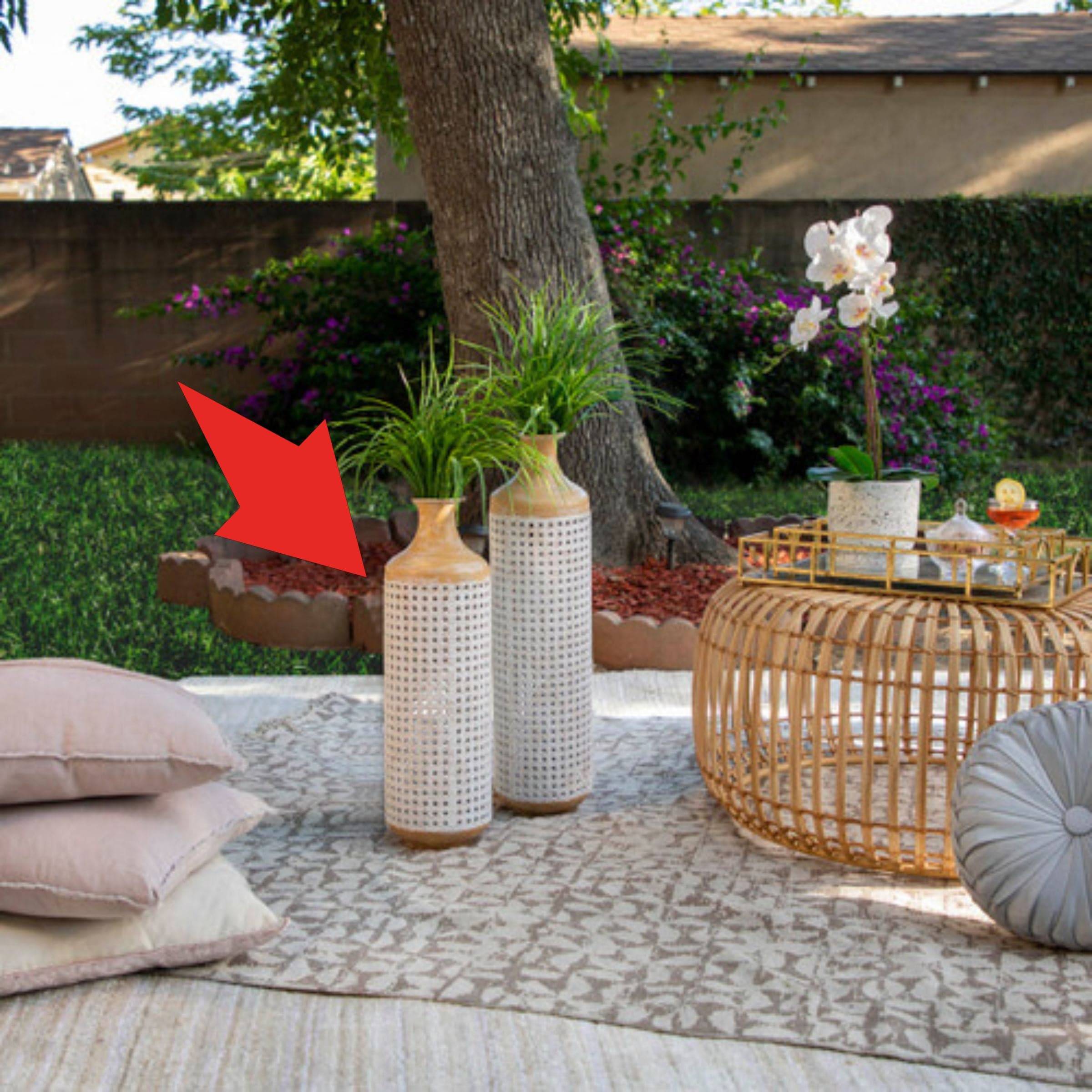 2-Tone Metal Vase 55 Cm - White 15390-02 -  Vases - ebarza Furniture UAE | Shop Modern Furniture in Abu Dhabi & Dubai - مفروشات ايبازرا في الامارات | تسوق اثاث عصري وديكورات مميزة في دبي وابوظبي