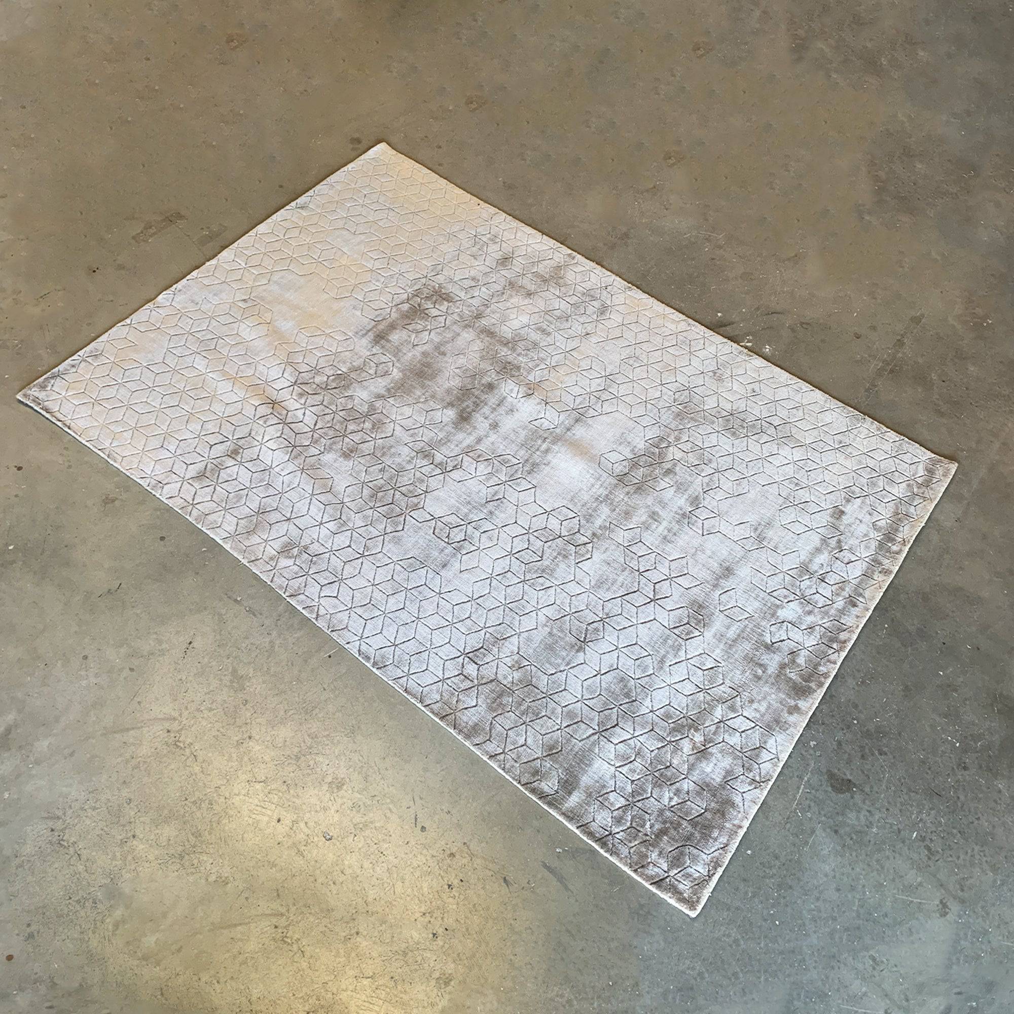 230X160 Cm Handmade Viscos Rug Jh-20730-L -  Rugs - ebarza Furniture UAE | Shop Modern Furniture in Abu Dhabi & Dubai - مفروشات ايبازرا في الامارات | تسوق اثاث عصري وديكورات مميزة في دبي وابوظبي