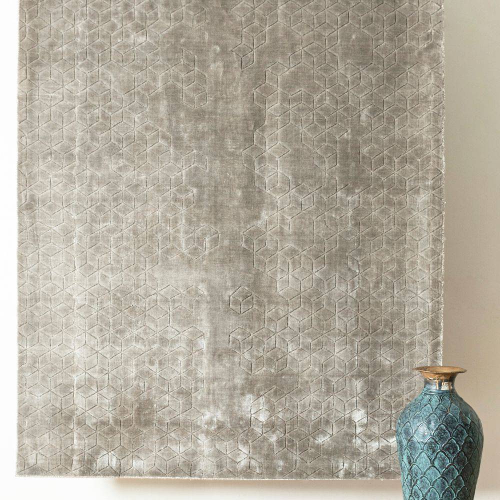 230X160 Cm Handmade Viscos Rug Jh-20730-L -  Rugs - ebarza Furniture UAE | Shop Modern Furniture in Abu Dhabi & Dubai - مفروشات ايبازرا في الامارات | تسوق اثاث عصري وديكورات مميزة في دبي وابوظبي