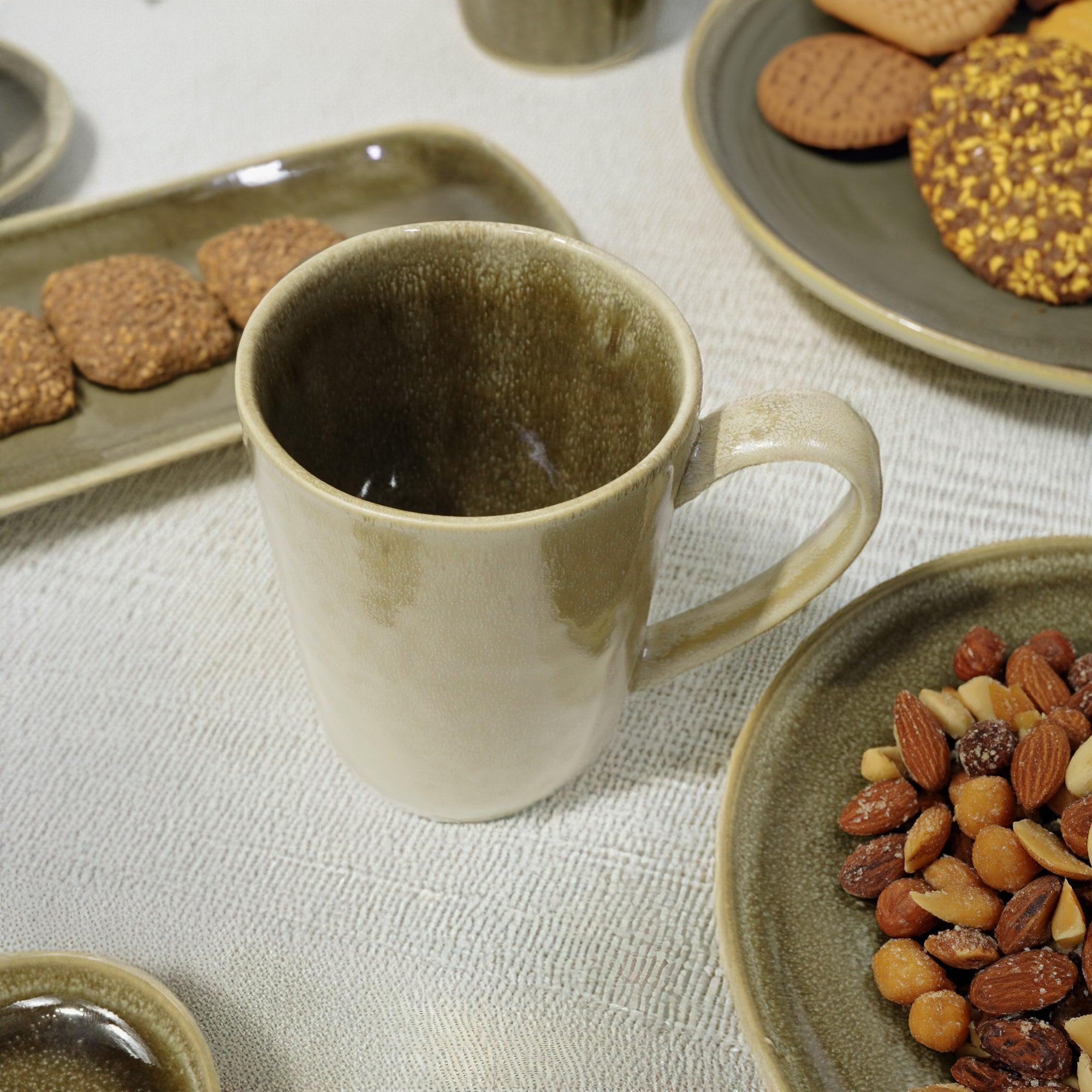 Browny MUG GREY/BROWN REACTIVE HZ1299 - Mugs - ebarza Furniture UAE | Shop Modern Furniture in Abu Dhabi & Dubai - مفروشات ايبازرا في الامارات | تسوق اثاث عصري وديكورات مميزة في دبي وابوظبي