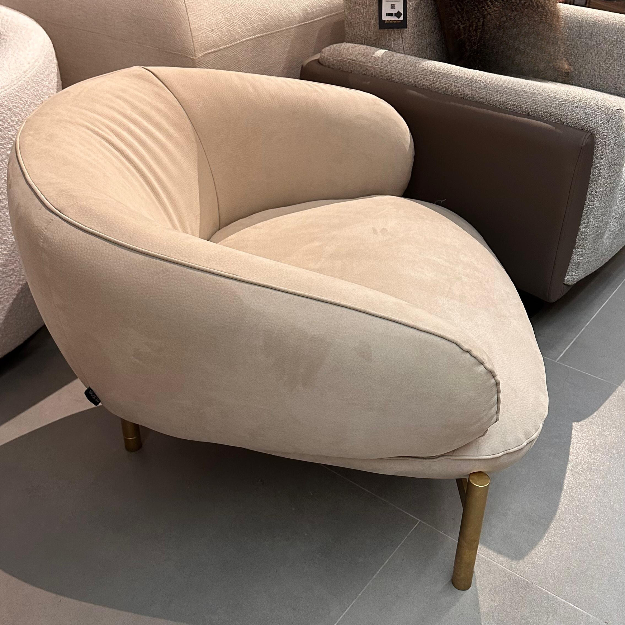 Display Item - Next Armchair Next002-Chair-BYAS - DISPLAY ITEM - ebarza Furniture UAE | Shop Modern Furniture in Abu Dhabi & Dubai - مفروشات ايبازرا في الامارات | تسوق اثاث عصري وديكورات مميزة في دبي وابوظبي