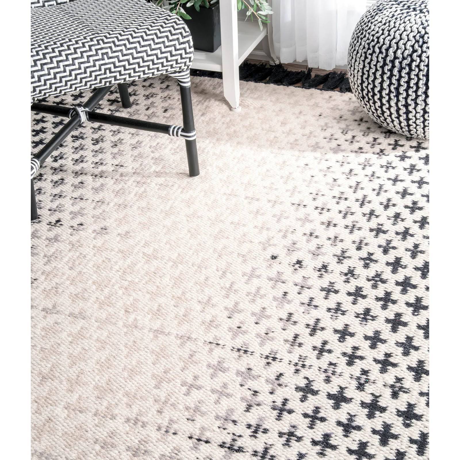 300X200 Cm Amak Handmade Wool Rug Jh-2352-Xl - Rugs - ebarza Furniture UAE | Shop Modern Furniture in Abu Dhabi & Dubai - مفروشات ايبازرا في الامارات | تسوق اثاث عصري وديكورات مميزة في دبي وابوظبي