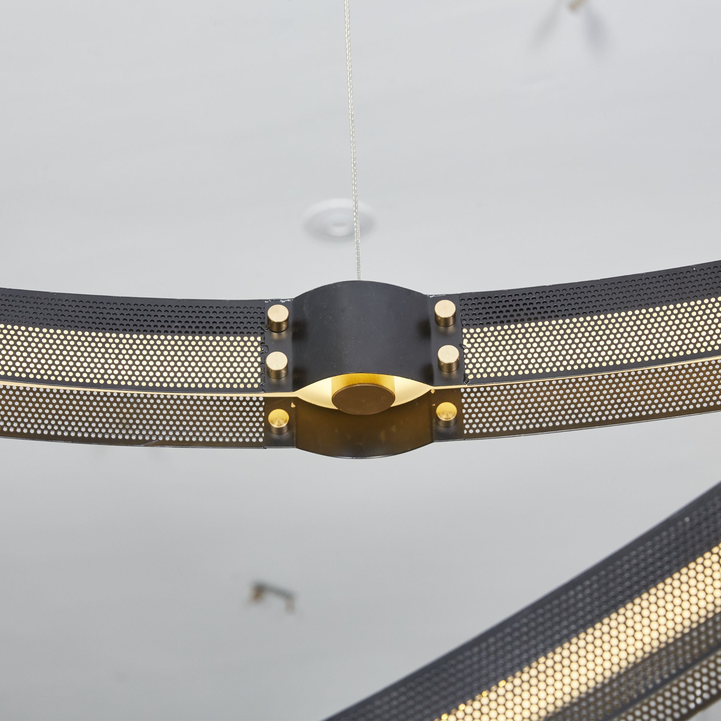 Orion Pendant Lamp CY-DD-1033 -  Pendant Lamps - ebarza Furniture UAE | Shop Modern Furniture in Abu Dhabi & Dubai - مفروشات ايبازرا في الامارات | تسوق اثاث عصري وديكورات مميزة في دبي وابوظبي