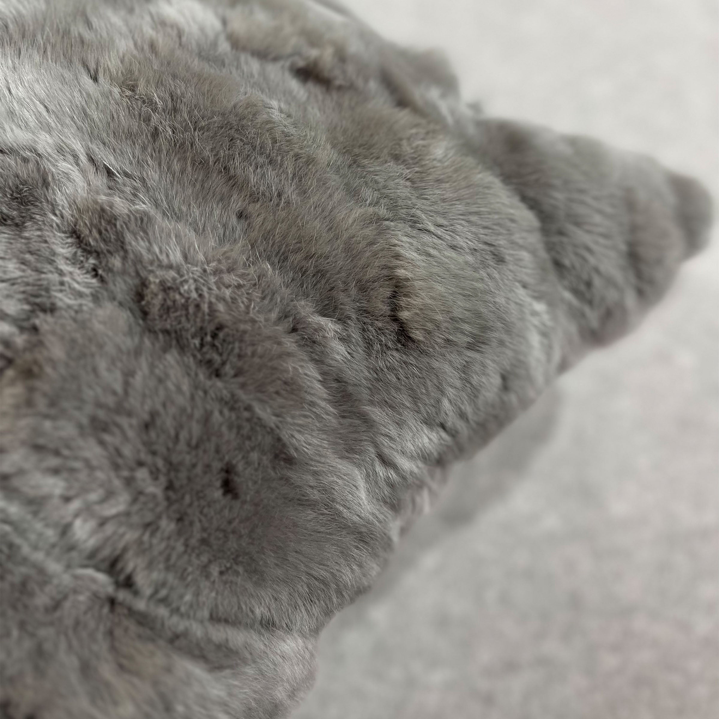45*45 Odom rex rabbit hair cushion - ECC108 - Cushions - ebarza Furniture UAE | Shop Modern Furniture in Abu Dhabi & Dubai - مفروشات ايبازرا في الامارات | تسوق اثاث عصري وديكورات مميزة في دبي وابوظبي