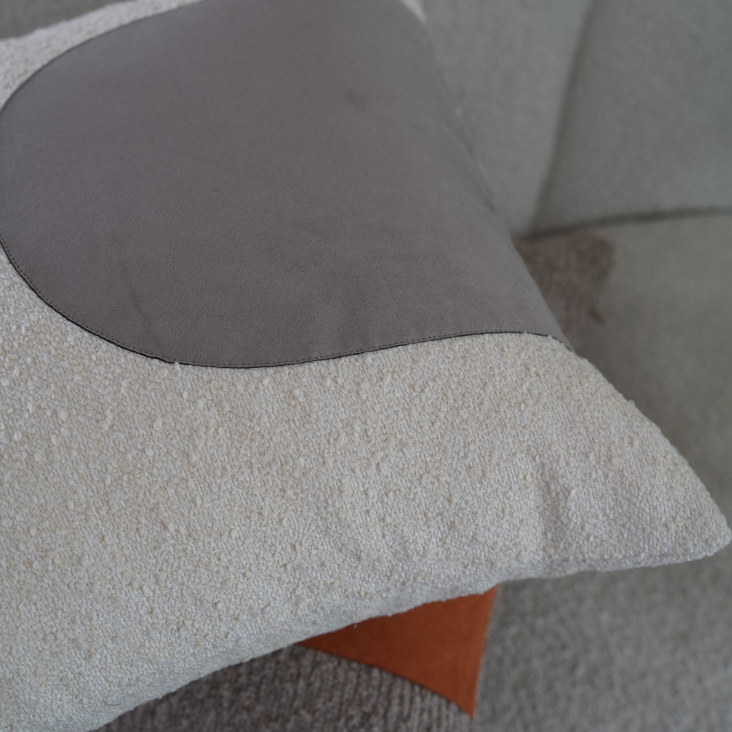 45*45cm Ebarza Buck Patchwork Cushion ECC133 -  Cushions - ebarza Furniture UAE | Shop Modern Furniture in Abu Dhabi & Dubai - مفروشات ايبازرا في الامارات | تسوق اثاث عصري وديكورات مميزة في دبي وابوظبي