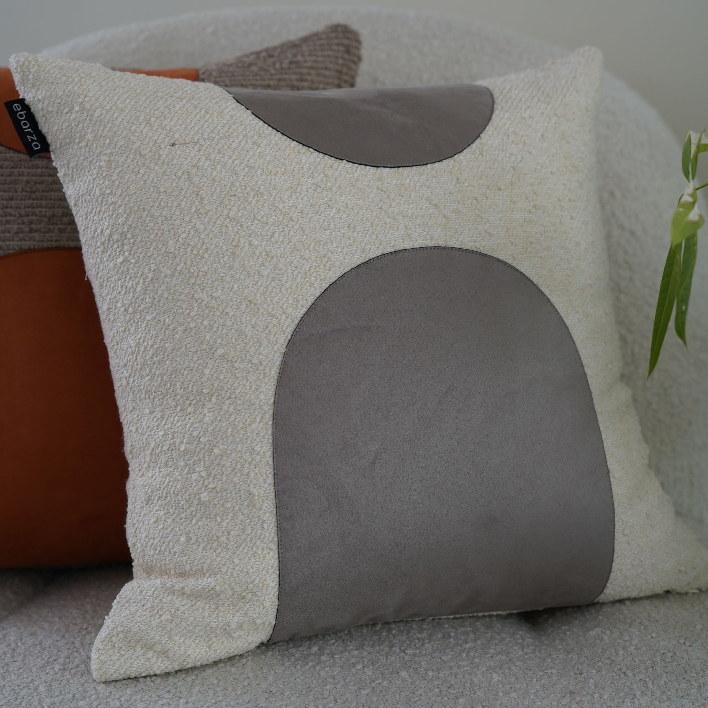 45*45cm Ebarza Buck Patchwork Cushion ECC133 -  Cushions - ebarza Furniture UAE | Shop Modern Furniture in Abu Dhabi & Dubai - مفروشات ايبازرا في الامارات | تسوق اثاث عصري وديكورات مميزة في دبي وابوظبي