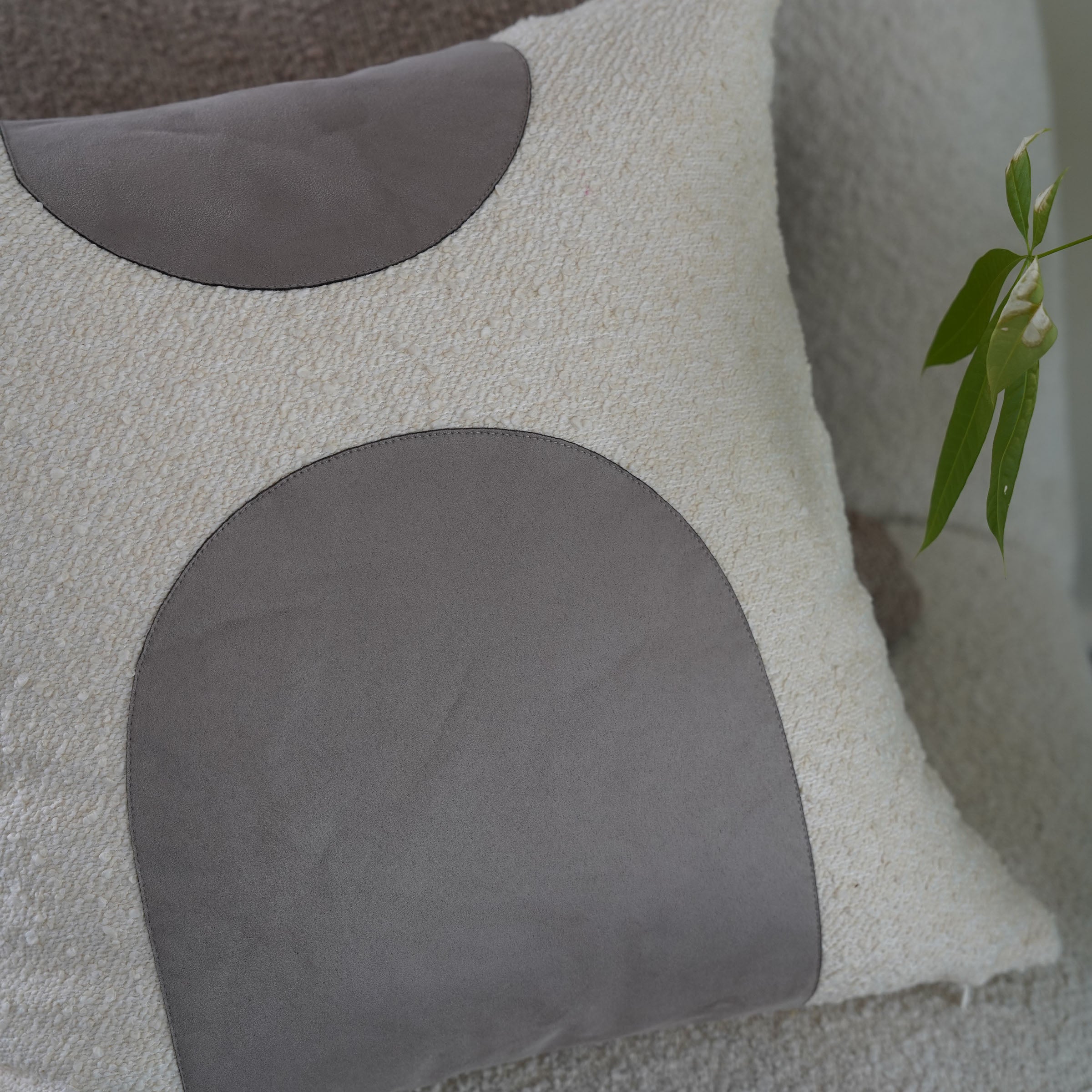 45*45cm Ebarza Buck Patchwork Cushion ECC133 - Cushions - ebarza Furniture UAE | Shop Modern Furniture in Abu Dhabi & Dubai - مفروشات ايبازرا في الامارات | تسوق اثاث عصري وديكورات مميزة في دبي وابوظبي