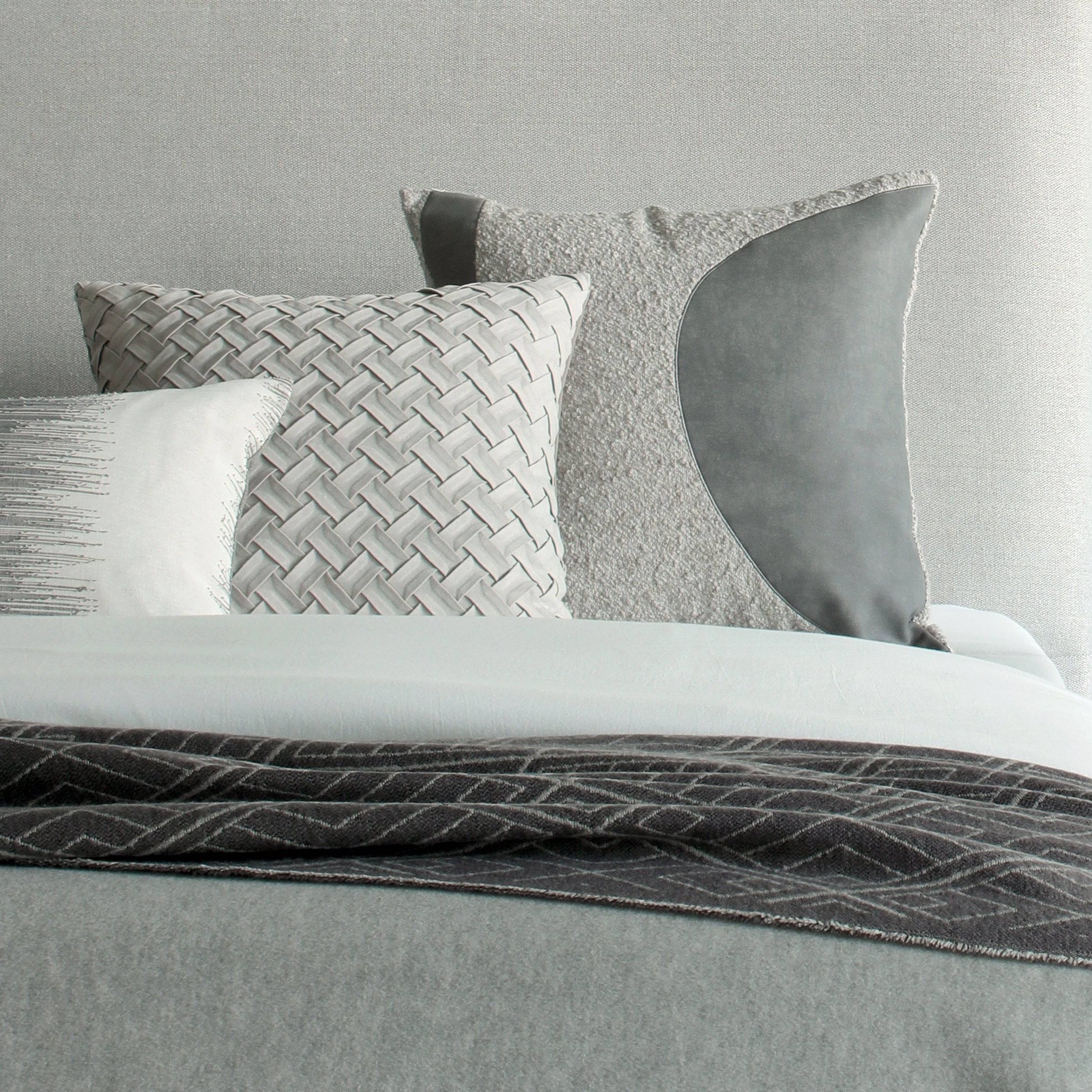 45X45 Cm Banson Embroidered Throw Cushion Ecc054 - Cushions - ebarza Furniture UAE | Shop Modern Furniture in Abu Dhabi & Dubai - مفروشات ايبازرا في الامارات | تسوق اثاث عصري وديكورات مميزة في دبي وابوظبي