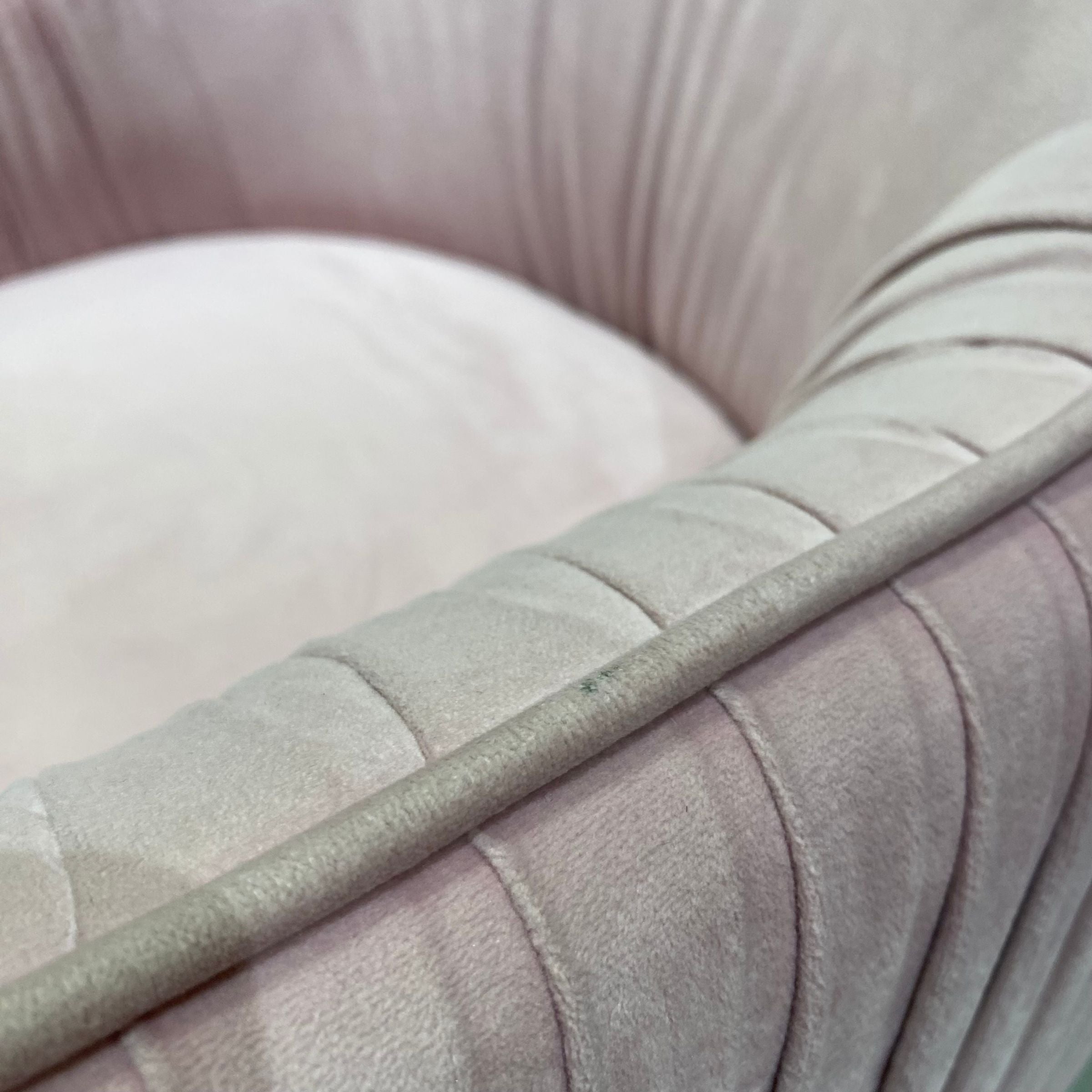 DISPLAY ITEM - Bergen Lounge Chair Tg-216-P-Nakheel - DISPLAY ITEM - ebarza Furniture UAE | Shop Modern Furniture in Abu Dhabi & Dubai - مفروشات ايبازرا في الامارات | تسوق اثاث عصري وديكورات مميزة في دبي وابوظبي