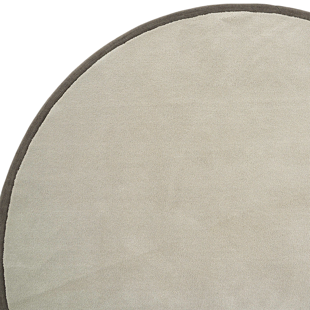 D400 CM BOUNTY 74 MONTEREY Rug 80208 - Rugs - ebarza Furniture UAE | Shop Modern Furniture in Abu Dhabi & Dubai - مفروشات ايبازرا في الامارات | تسوق اثاث عصري وديكورات مميزة في دبي وابوظبي
