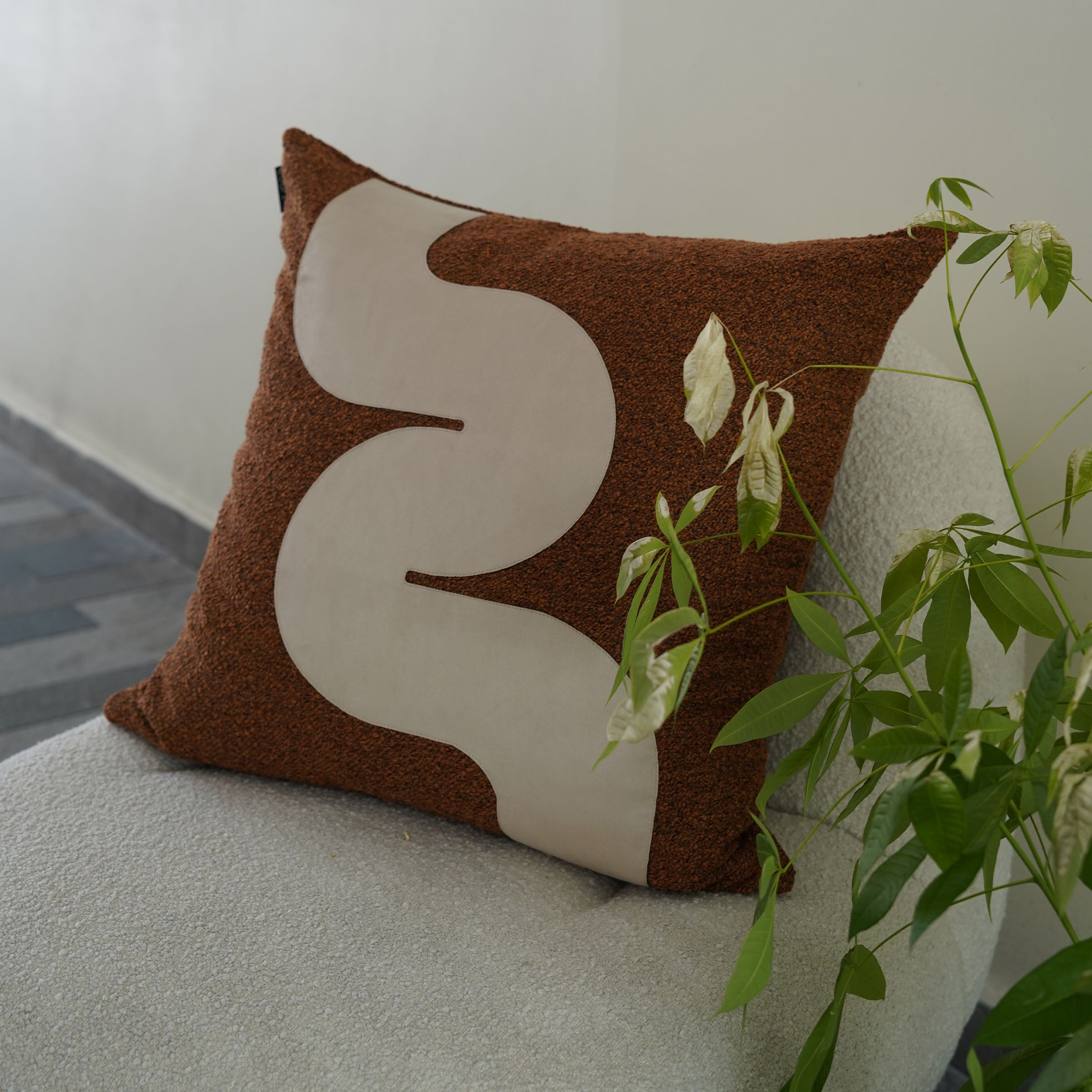 60x60Cm Ebarza Amman Patchwork Cushion ECC129 -  Cushions - ebarza Furniture UAE | Shop Modern Furniture in Abu Dhabi & Dubai - مفروشات ايبازرا في الامارات | تسوق اثاث عصري وديكورات مميزة في دبي وابوظبي