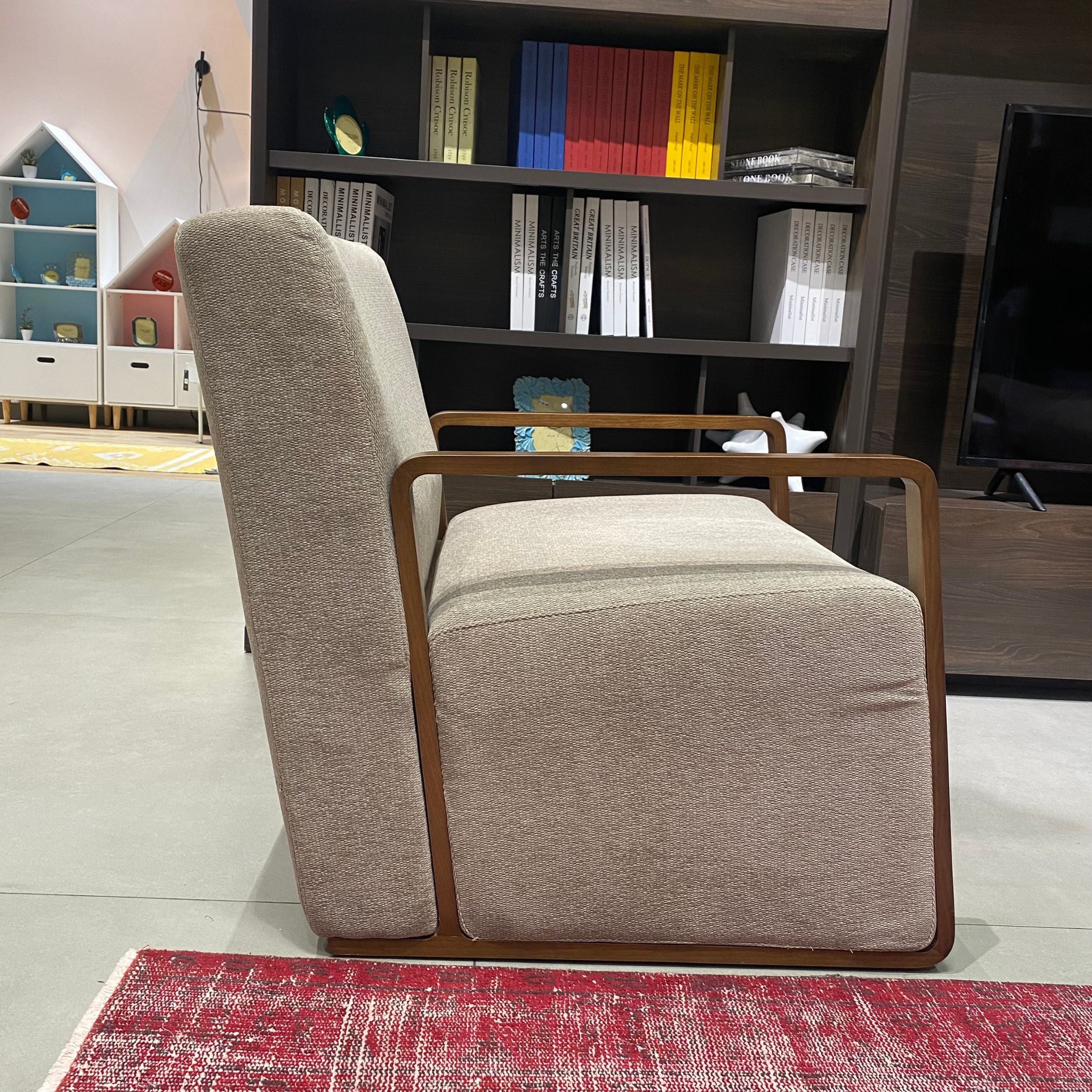 Display Item- Orissa Armchair Orsa-LcNakheel - DISPLAY ITEM - ebarza Furniture UAE | Shop Modern Furniture in Abu Dhabi & Dubai - مفروشات ايبازرا في الامارات | تسوق اثاث عصري وديكورات مميزة في دبي وابوظبي