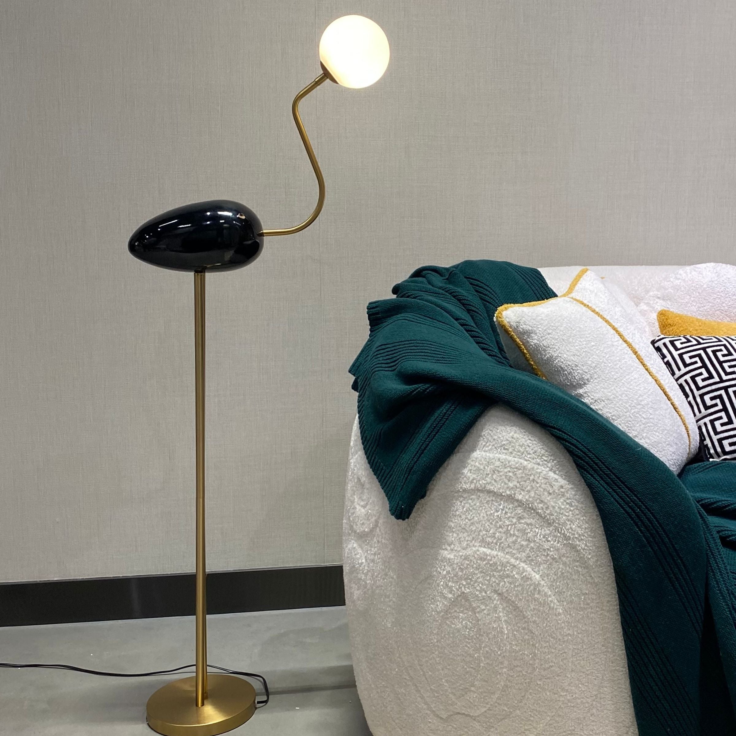Display Item - Flamingo Floor Lamp black CY-LTD-1011-B Nakheel - DISPLAY ITEM - ebarza Furniture UAE | Shop Modern Furniture in Abu Dhabi & Dubai - مفروشات ايبازرا في الامارات | تسوق اثاث عصري وديكورات مميزة في دبي وابوظبي