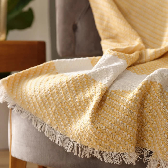 Karaca Home Wilma Mustard Throw Blanket 130x170 cm 200.21.01.0689 -  Blankets - ebarza Furniture UAE | Shop Modern Furniture in Abu Dhabi & Dubai - مفروشات ايبازرا في الامارات | تسوق اثاث عصري وديكورات مميزة في دبي وابوظبي