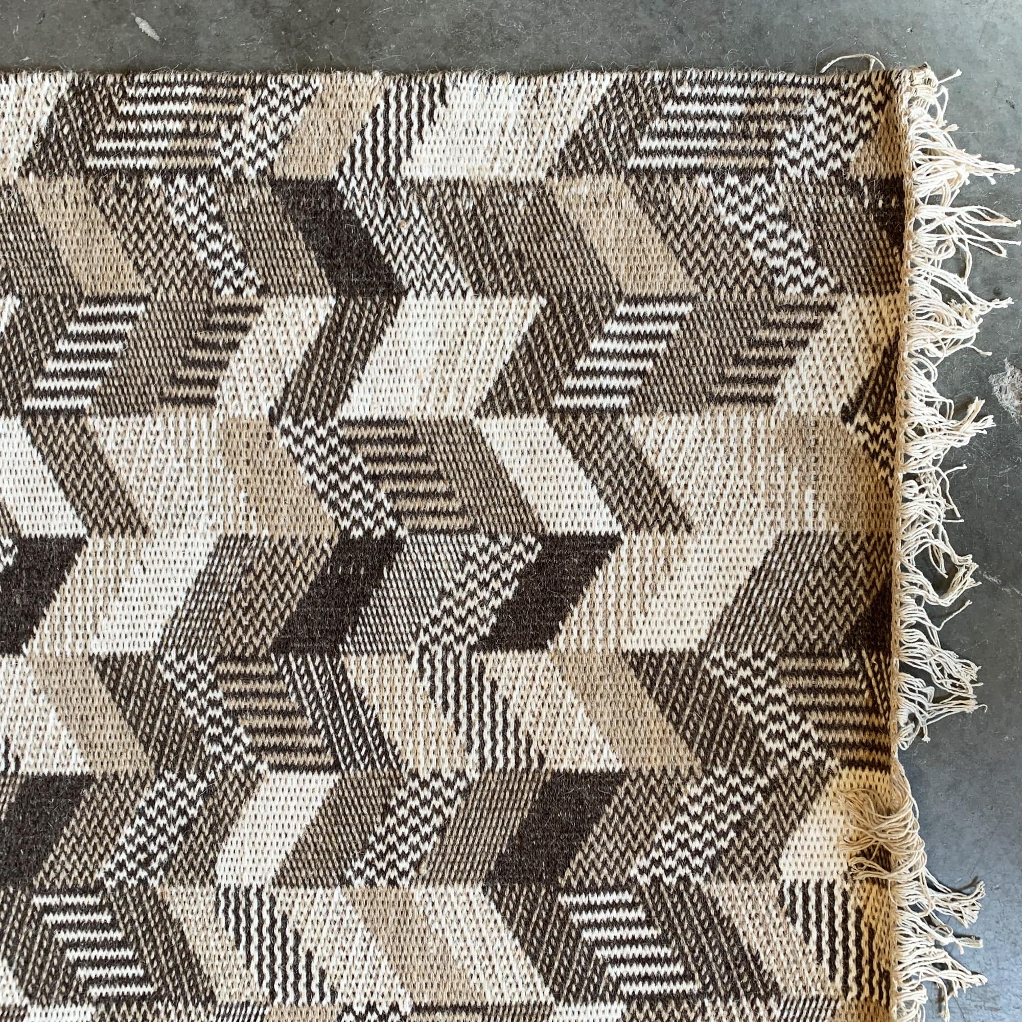 90X300 Cm Bolton Handmade Wool Rug Bolton Blt-03-Long - Rugs - ebarza Furniture UAE | Shop Modern Furniture in Abu Dhabi & Dubai - مفروشات ايبازرا في الامارات | تسوق اثاث عصري وديكورات مميزة في دبي وابوظبي