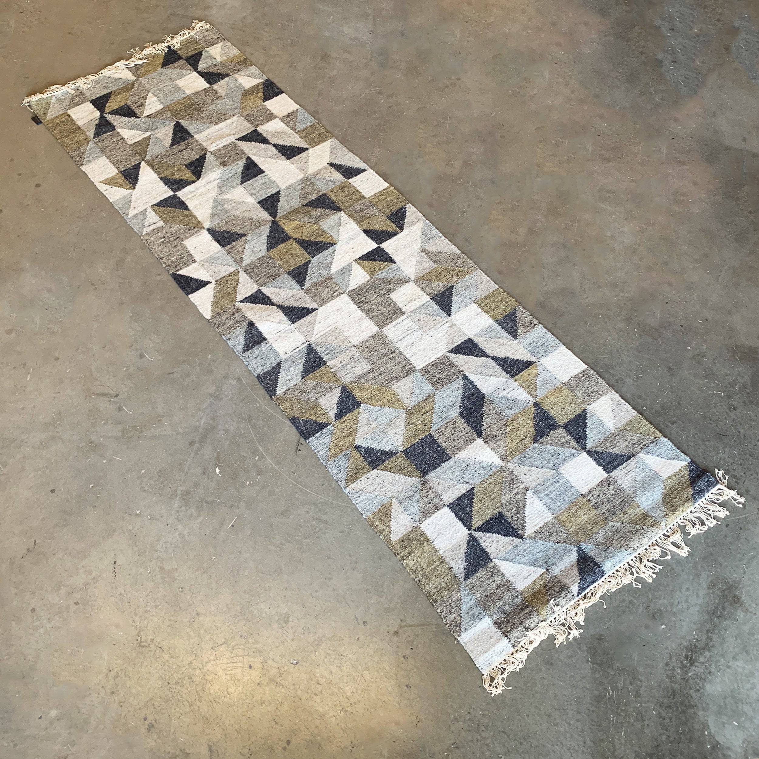 90X300 Cm Bolton Handmade Wool Rug Bolton Blt-83-Long -  Rugs - ebarza Furniture UAE | Shop Modern Furniture in Abu Dhabi & Dubai - مفروشات ايبازرا في الامارات | تسوق اثاث عصري وديكورات مميزة في دبي وابوظبي