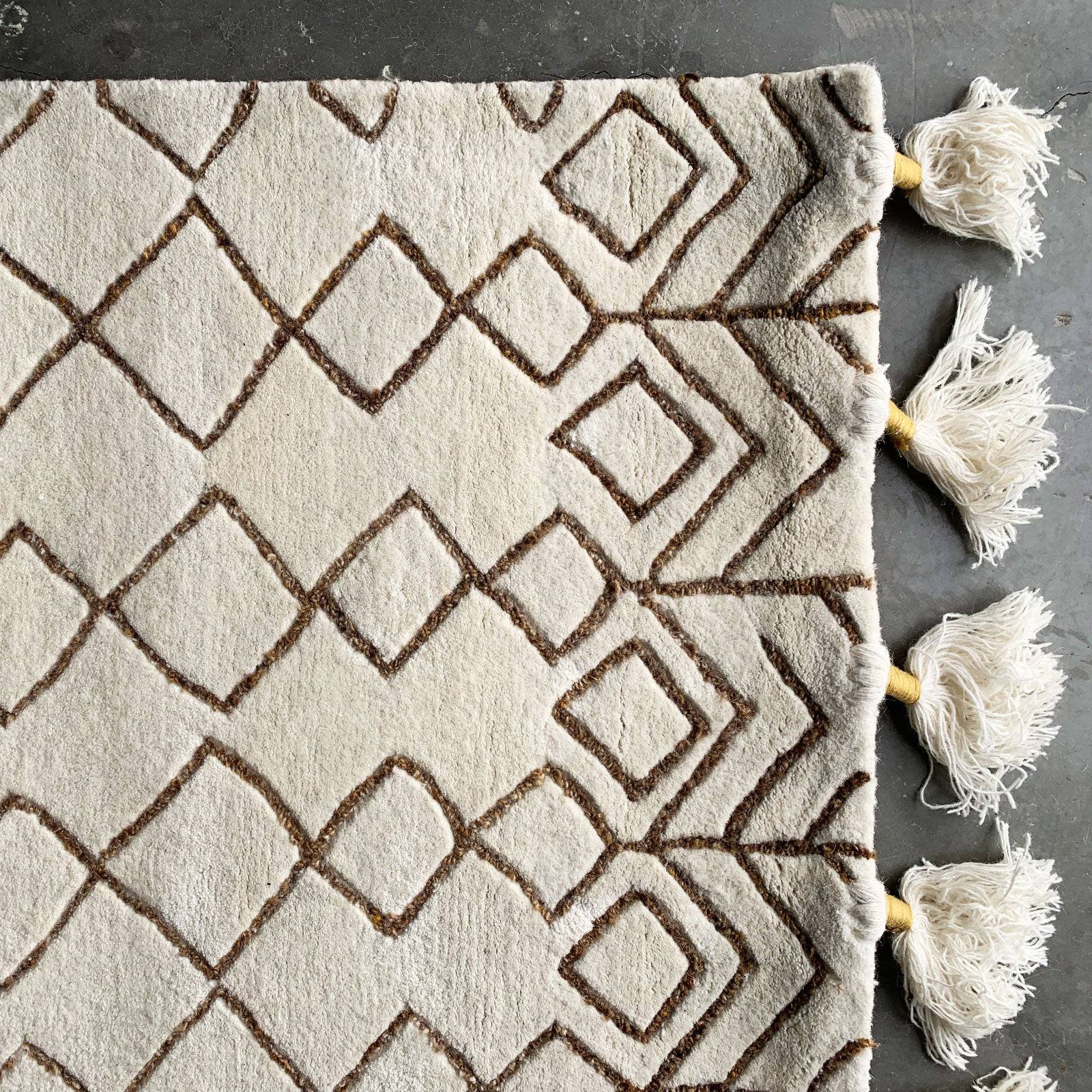 90X300 Cm Handmade Rug Jh-20368-Long - Rugs - ebarza Furniture UAE | Shop Modern Furniture in Abu Dhabi & Dubai - مفروشات ايبازرا في الامارات | تسوق اثاث عصري وديكورات مميزة في دبي وابوظبي