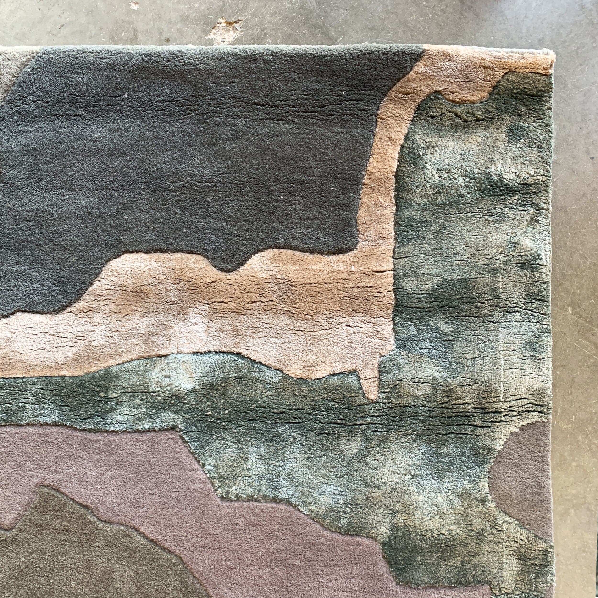 90X300 Cm Handmade Wool Rug Jh-20728-S - Rugs - ebarza Furniture UAE | Shop Modern Furniture in Abu Dhabi & Dubai - مفروشات ايبازرا في الامارات | تسوق اثاث عصري وديكورات مميزة في دبي وابوظبي