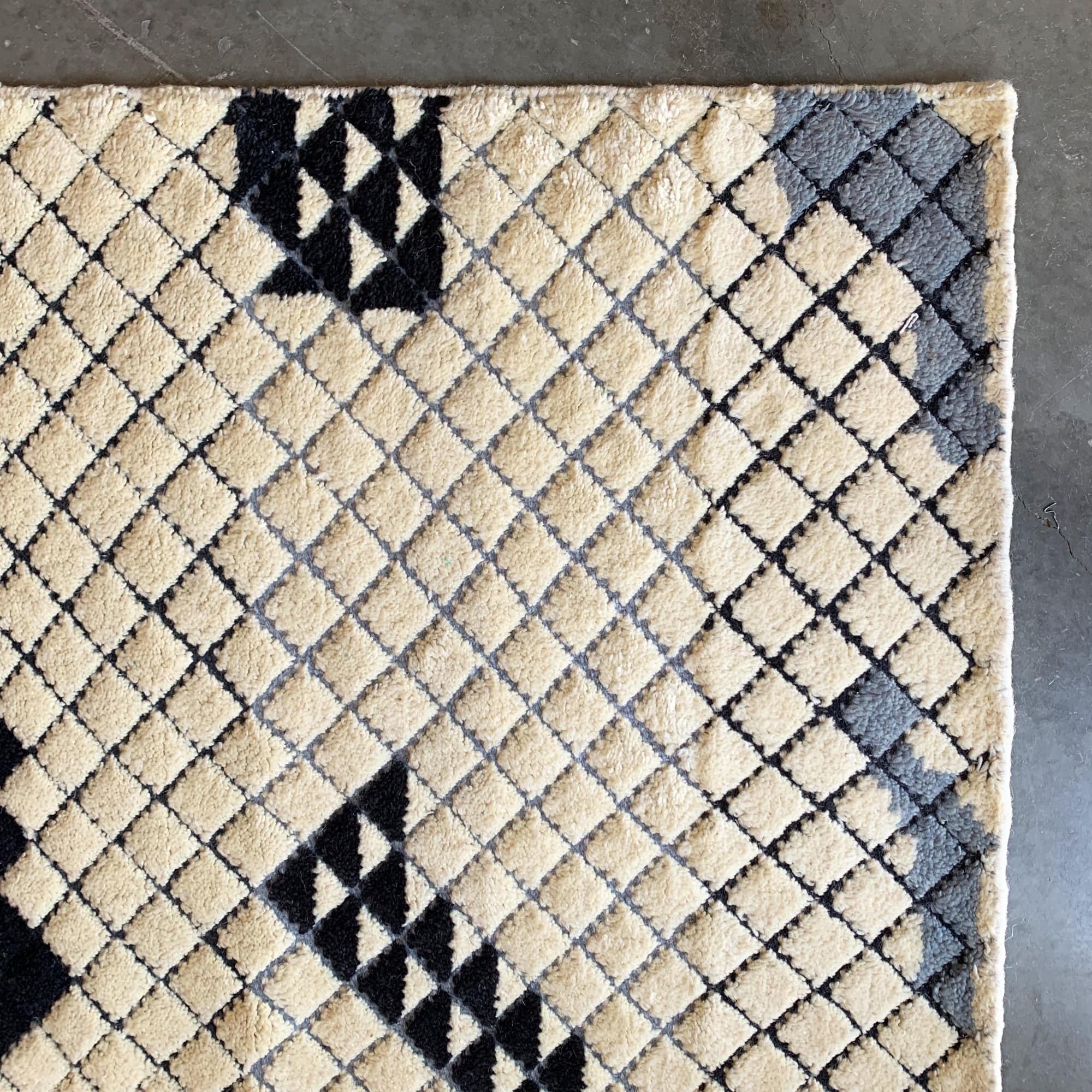 90X300 Cm Handmade Wool Rug Jh-20731-Long -  Rugs - ebarza Furniture UAE | Shop Modern Furniture in Abu Dhabi & Dubai - مفروشات ايبازرا في الامارات | تسوق اثاث عصري وديكورات مميزة في دبي وابوظبي