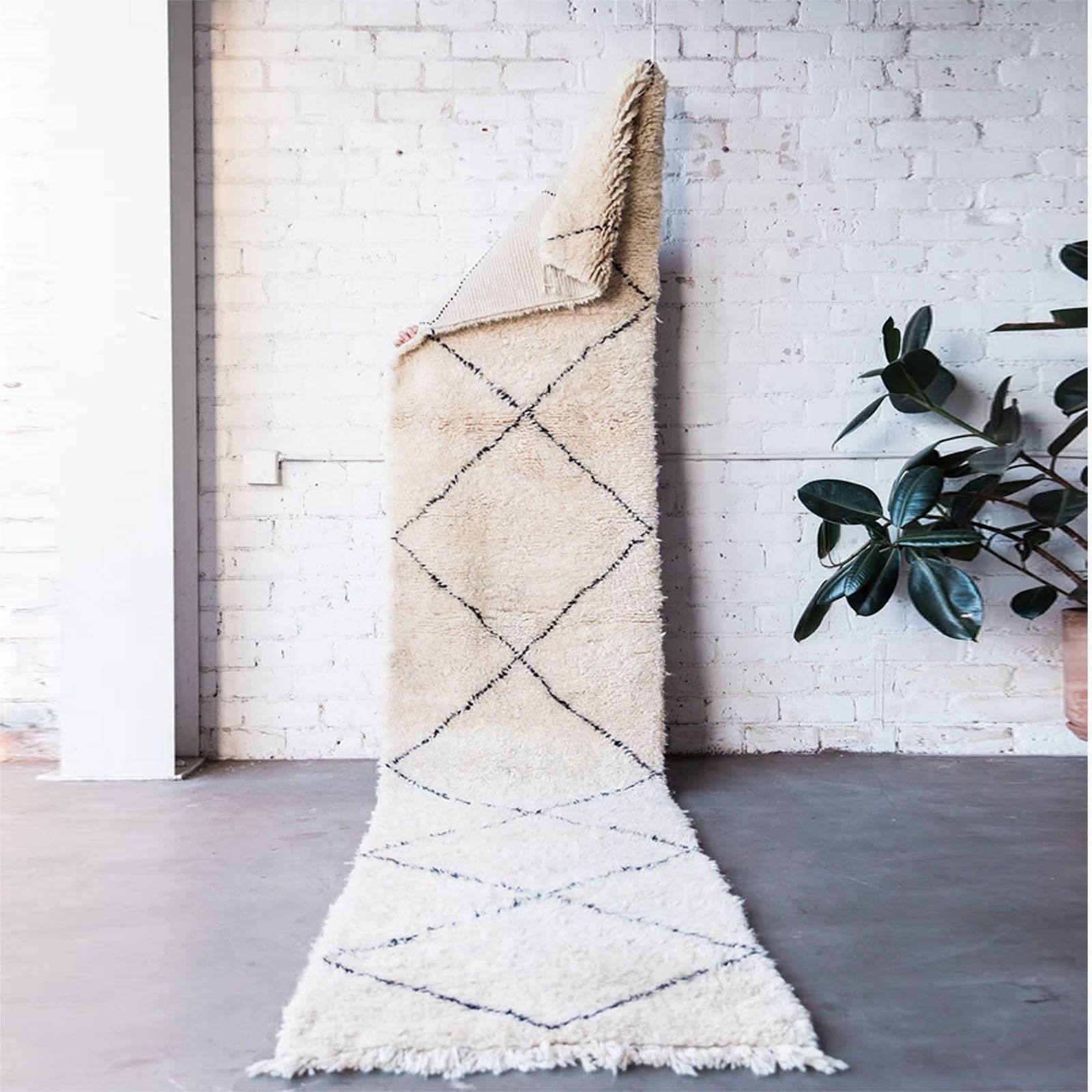 90X300 Cm Moroccan Style Handmade Rug Jh-2710-Long -  Rugs - ebarza Furniture UAE | Shop Modern Furniture in Abu Dhabi & Dubai - مفروشات ايبازرا في الامارات | تسوق اثاث عصري وديكورات مميزة في دبي وابوظبي