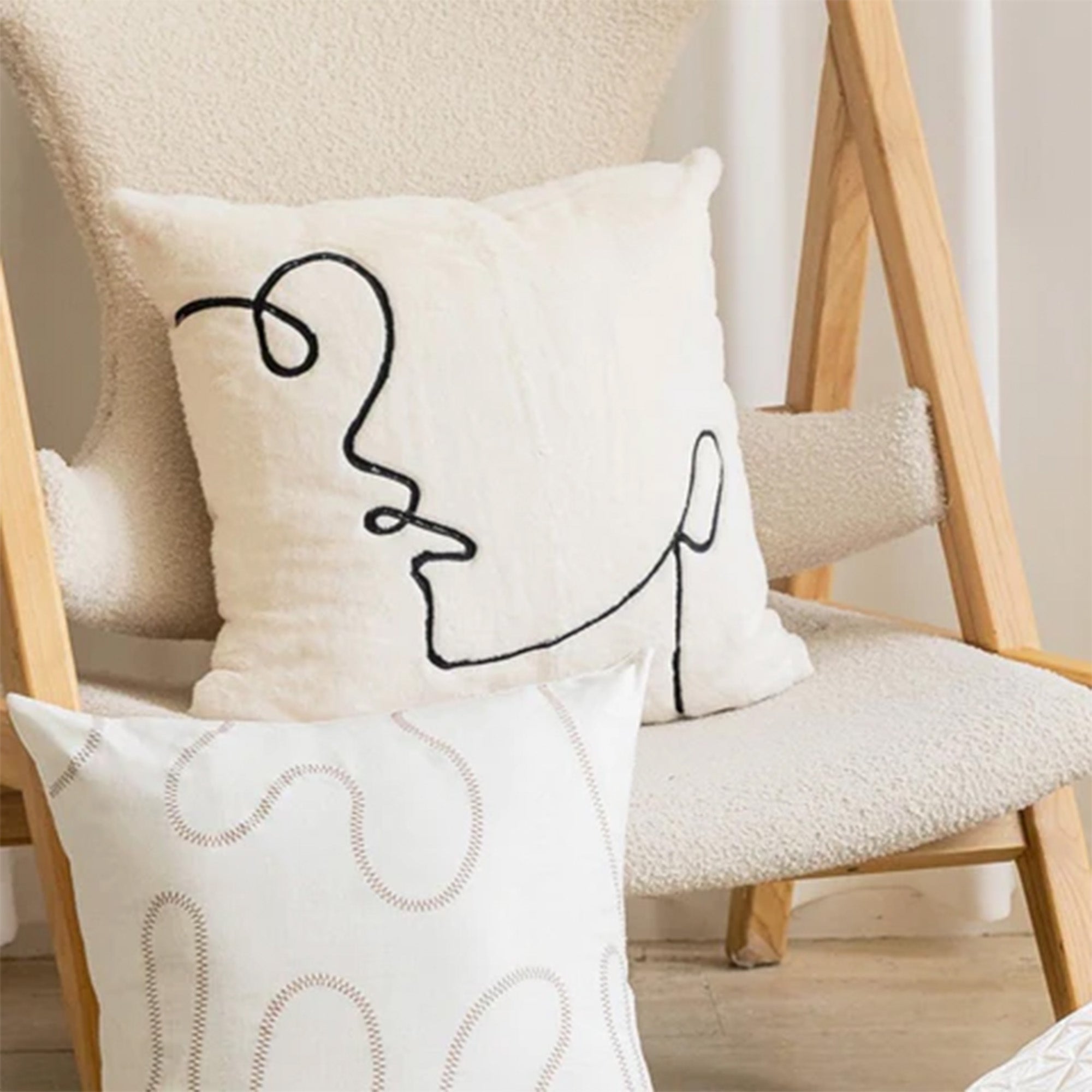 45x45 Masu Cushion KD2298 -  Cushions - ebarza Furniture UAE | Shop Modern Furniture in Abu Dhabi & Dubai - مفروشات ايبازرا في الامارات | تسوق اثاث عصري وديكورات مميزة في دبي وابوظبي