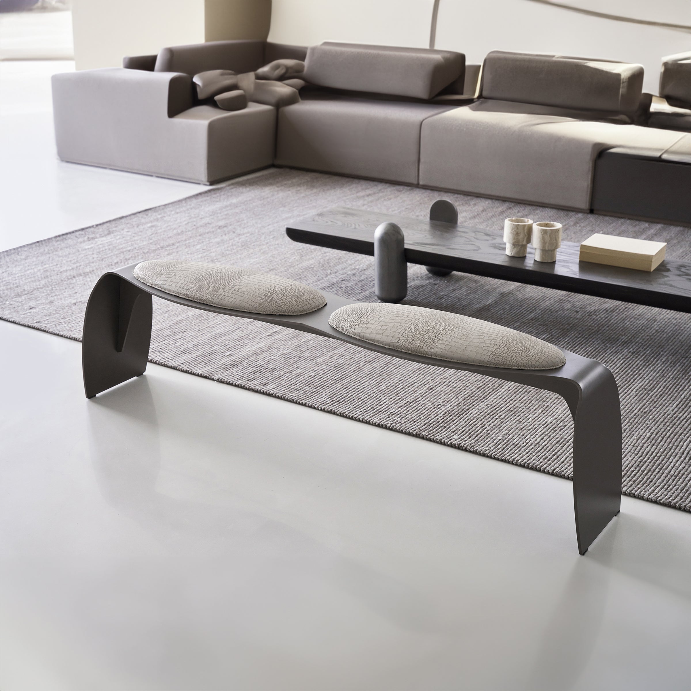 Desert Crocodile Bench AMBO- CD80163 - Benches - ebarza Furniture UAE | Shop Modern Furniture in Abu Dhabi & Dubai - مفروشات ايبازرا في الامارات | تسوق اثاث عصري وديكورات مميزة في دبي وابوظبي