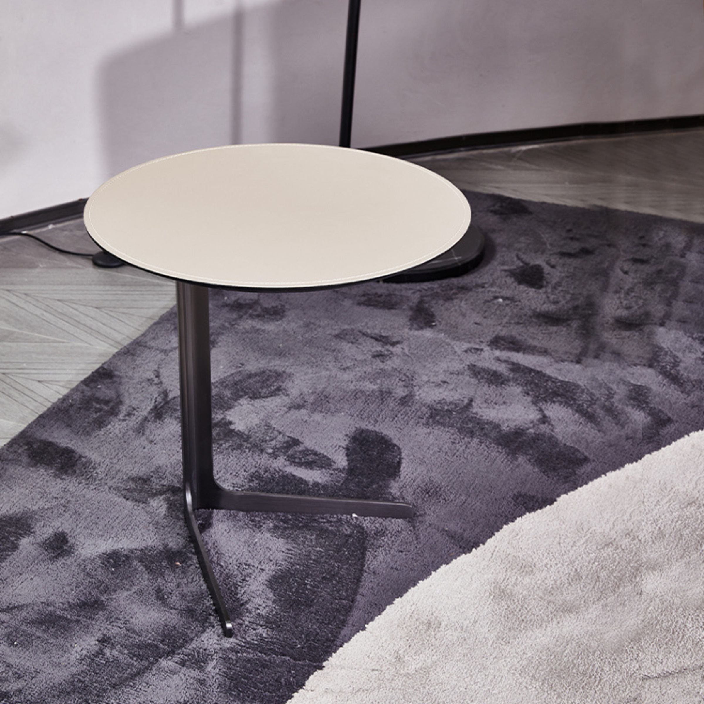 Black Legs Saddle Leather Side Table MLL-D75 BL -  Side Tables - ebarza Furniture UAE | Shop Modern Furniture in Abu Dhabi & Dubai - مفروشات ايبازرا في الامارات | تسوق اثاث عصري وديكورات مميزة في دبي وابوظبي