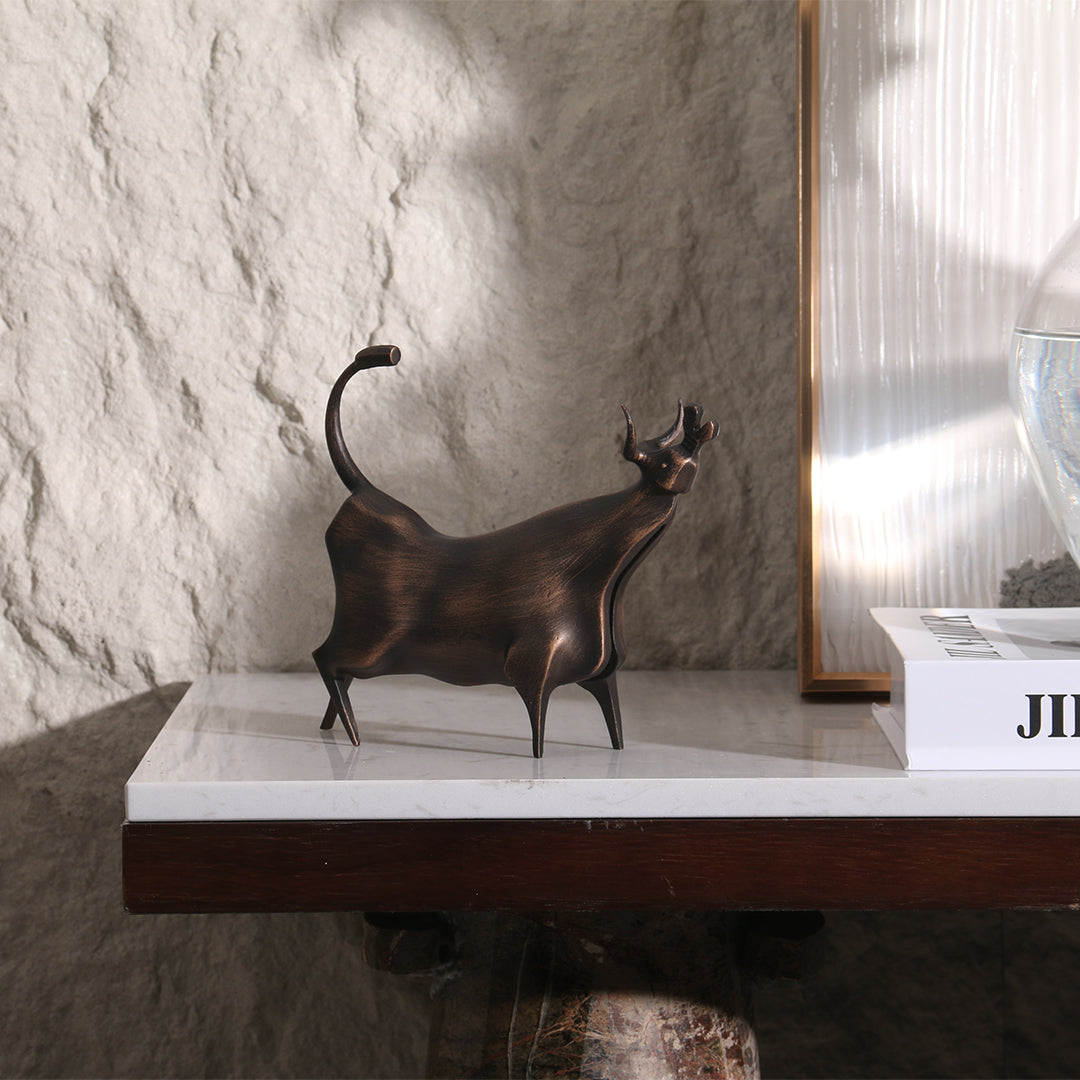 Bull Sculpture KA3067B - Home Decor Figurines - ebarza Furniture UAE | Shop Modern Furniture in Abu Dhabi & Dubai - مفروشات ايبازرا في الامارات | تسوق اثاث عصري وديكورات مميزة في دبي وابوظبي