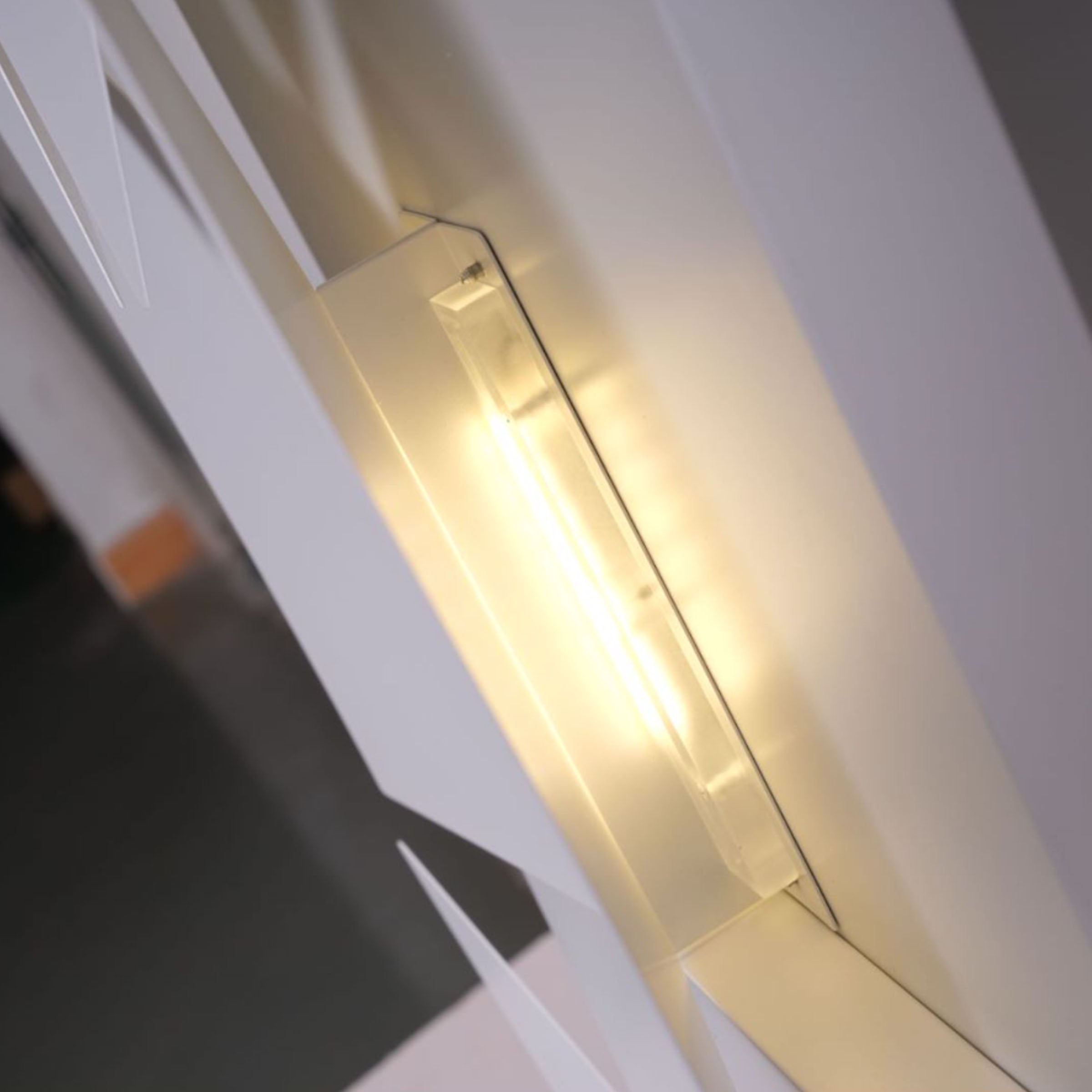 Pre-order 35 Days Delivery Origami Wall Lamp CY-BD-1059 - Wall Lamps - ebarza Furniture UAE | Shop Modern Furniture in Abu Dhabi & Dubai - مفروشات ايبازرا في الامارات | تسوق اثاث عصري وديكورات مميزة في دبي وابوظبي
