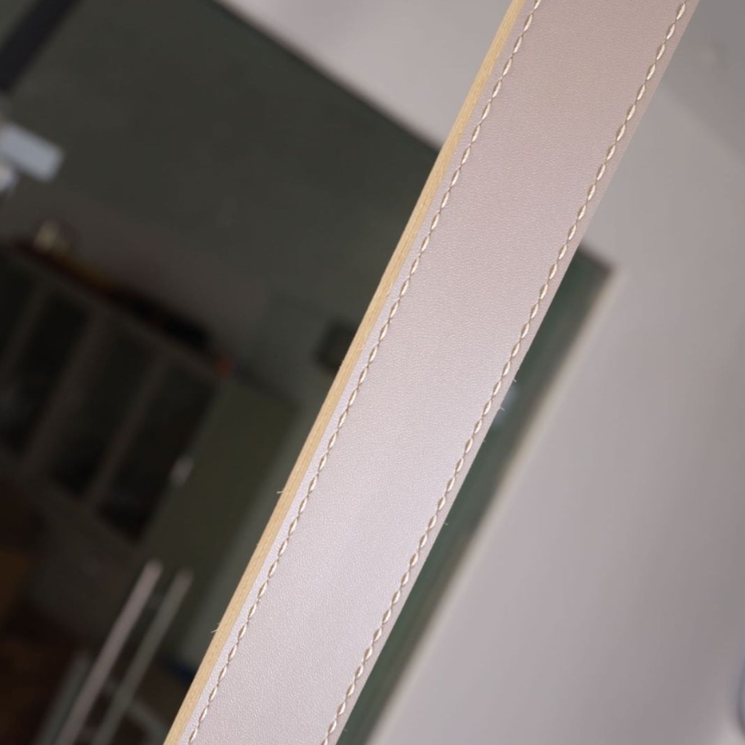 Comet Tail Leather Gold Pendant Lamp 1.2m CY-DD-1053-G - Pendant Lamps - ebarza Furniture UAE | Shop Modern Furniture in Abu Dhabi & Dubai - مفروشات ايبازرا في الامارات | تسوق اثاث عصري وديكورات مميزة في دبي وابوظبي