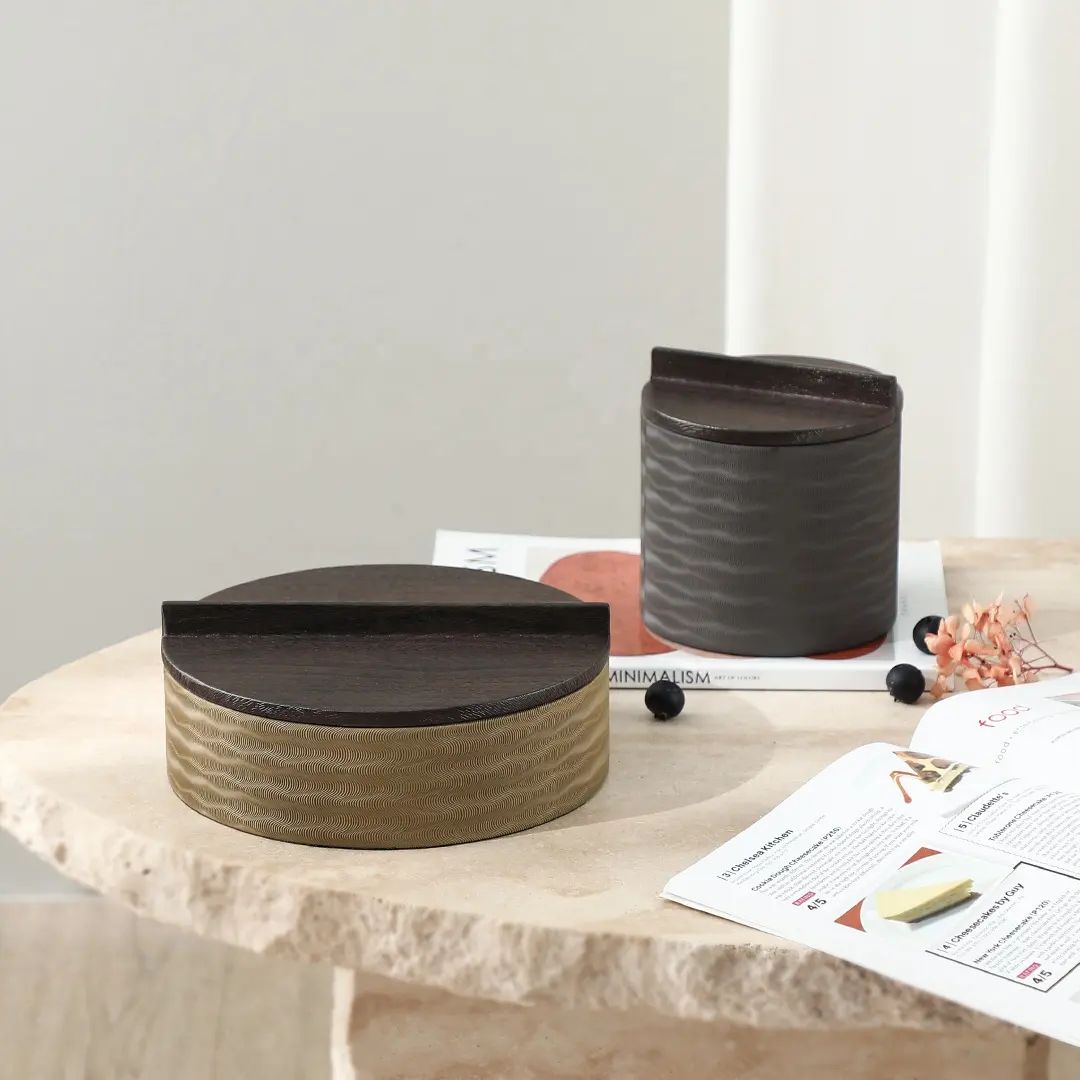 Corrugated Cylindrical Box A - FB-PG24008A - Home Decor Figurines - ebarza Furniture UAE | Shop Modern Furniture in Abu Dhabi & Dubai - مفروشات ايبازرا في الامارات | تسوق اثاث عصري وديكورات مميزة في دبي وابوظبي