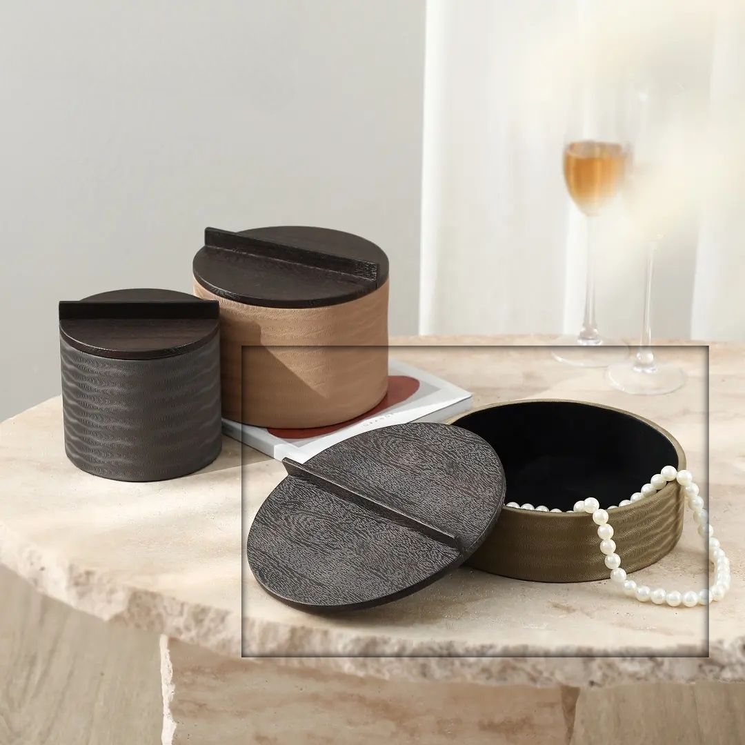 Corrugated Cylindrical Box A - FB-PG24008A - Home Decor Figurines - ebarza Furniture UAE | Shop Modern Furniture in Abu Dhabi & Dubai - مفروشات ايبازرا في الامارات | تسوق اثاث عصري وديكورات مميزة في دبي وابوظبي