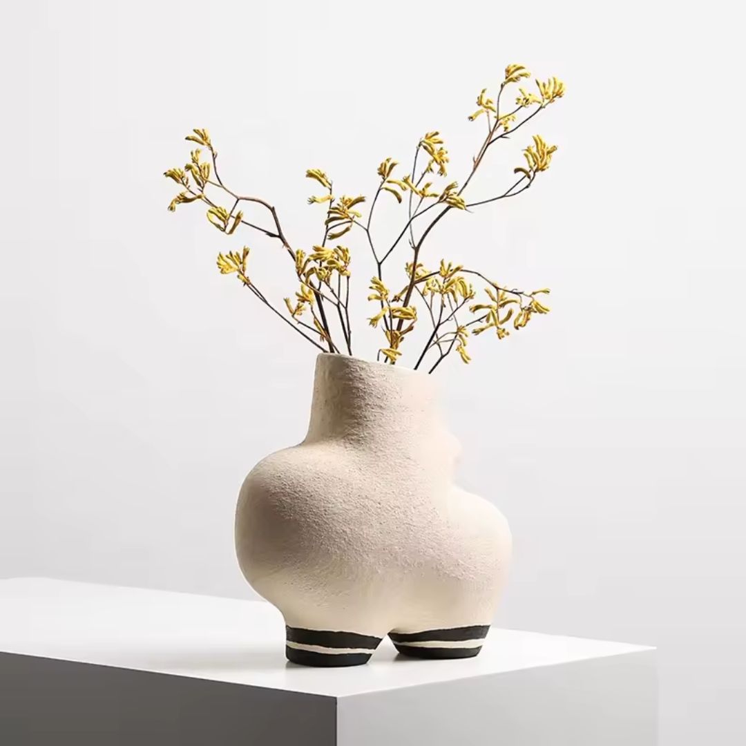 Cream Ceramic Vase With Black Stripe Detail FA-D22123 - Vases - ebarza Furniture UAE | Shop Modern Furniture in Abu Dhabi & Dubai - مفروشات ايبازرا في الامارات | تسوق اثاث عصري وديكورات مميزة في دبي وابوظبي