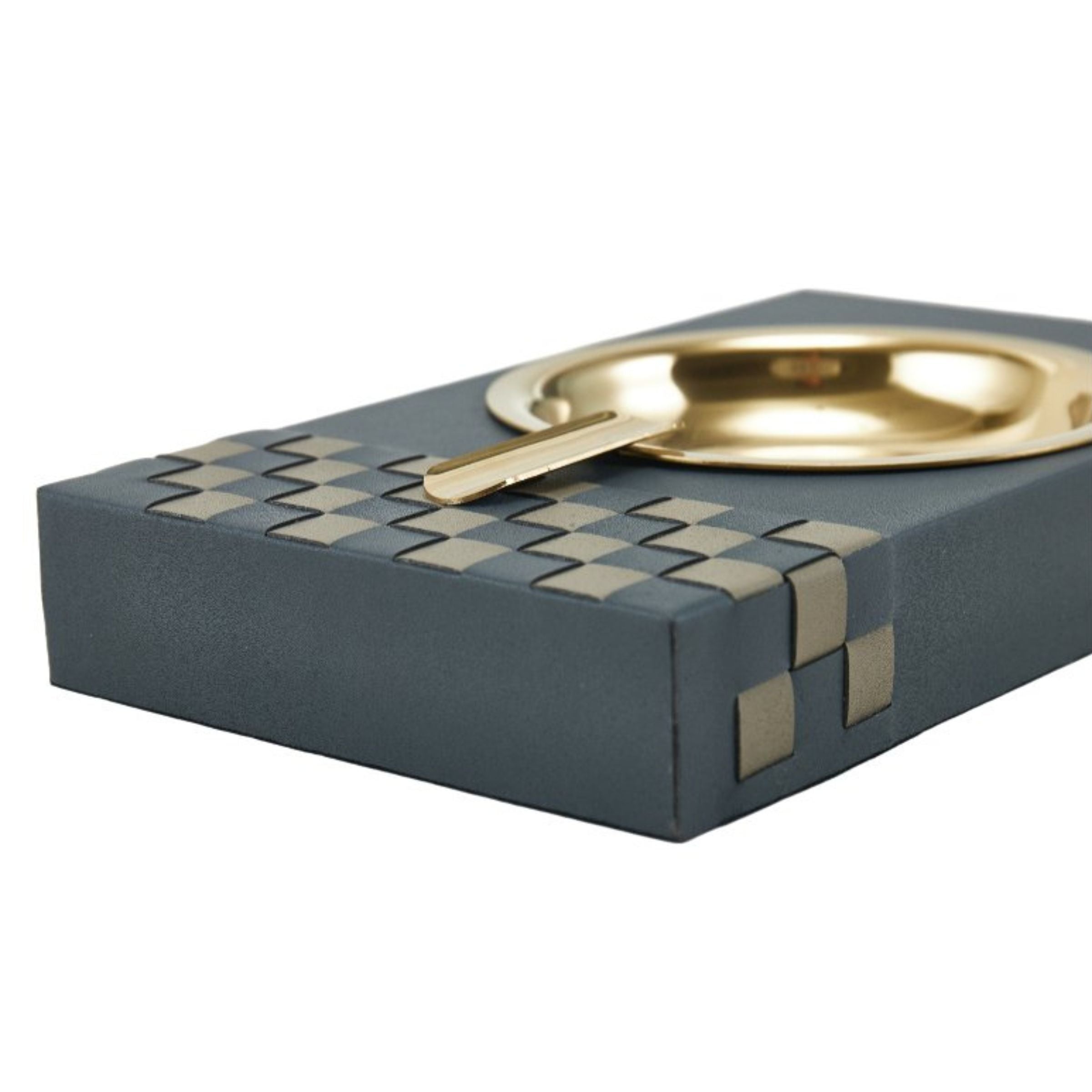 GREY & KHAKI & GOLD HAND-WEAVEN CIGAR TRAY DW201139B - Trays - ebarza Furniture UAE | Shop Modern Furniture in Abu Dhabi & Dubai - مفروشات ايبازرا في الامارات | تسوق اثاث عصري وديكورات مميزة في دبي وابوظبي
