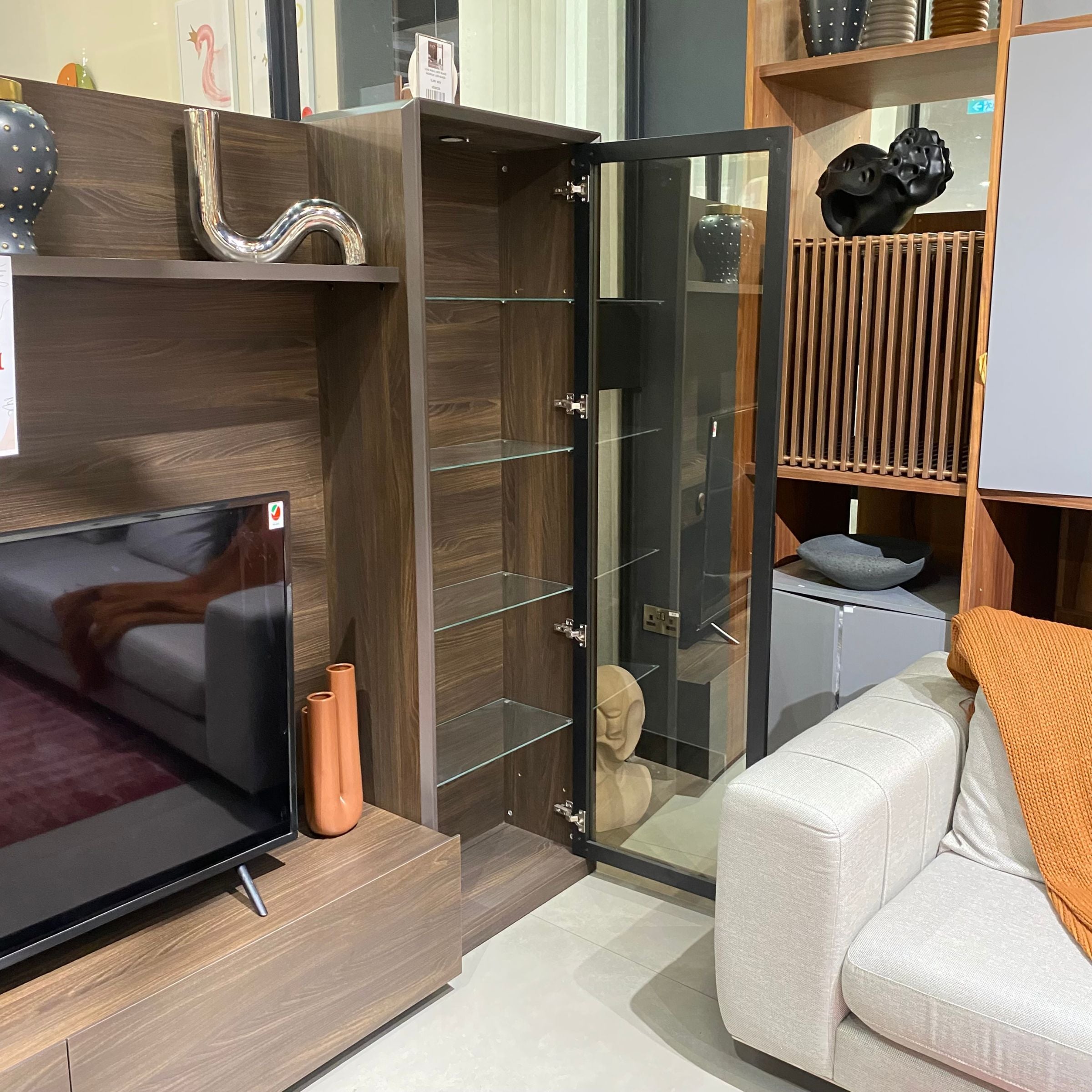 Display Item - Luis Wall Unit Glass Module Luis-GlassNakheel - DISPLAY ITEM - ebarza Furniture UAE | Shop Modern Furniture in Abu Dhabi & Dubai - مفروشات ايبازرا في الامارات | تسوق اثاث عصري وديكورات مميزة في دبي وابوظبي