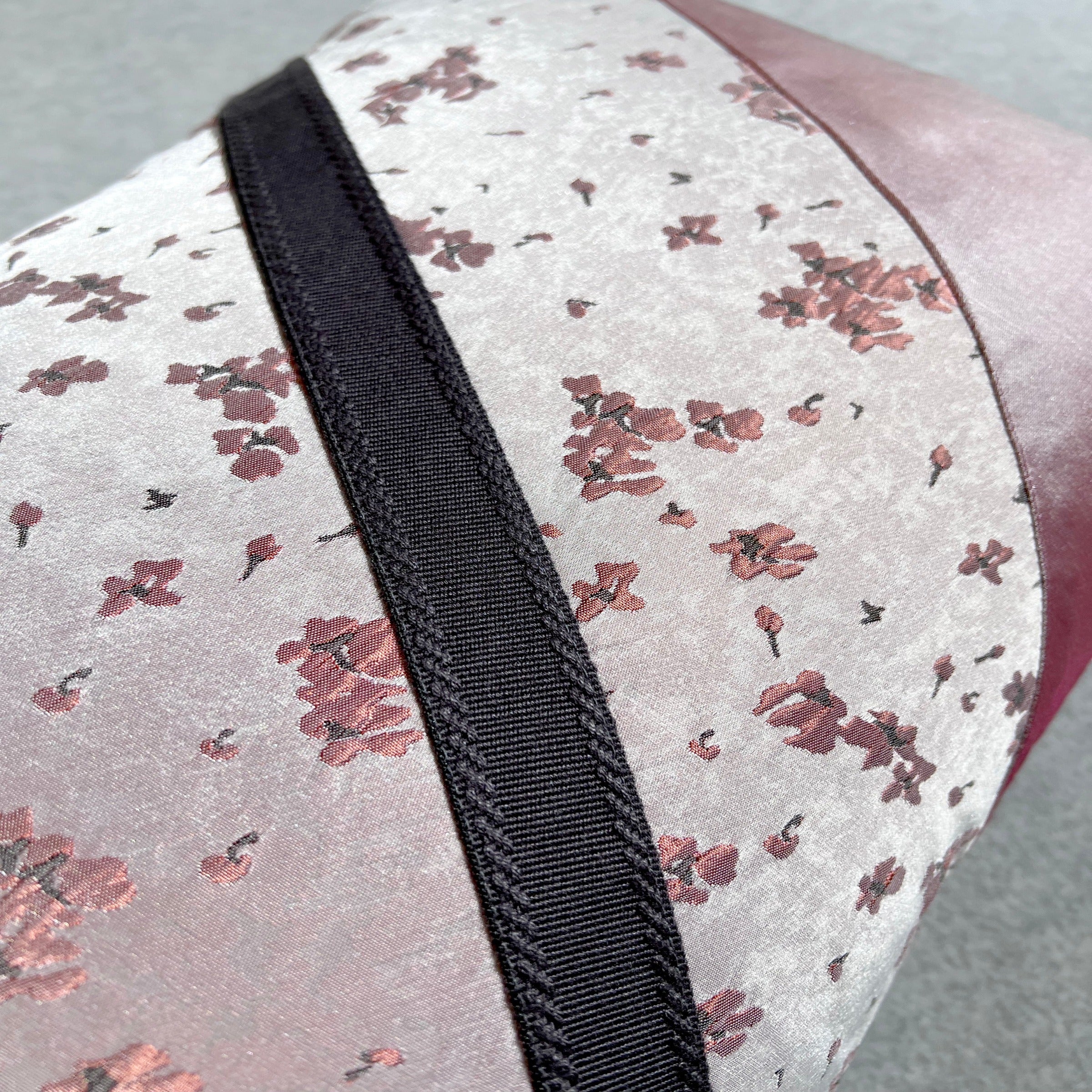 30*60 Quentin Patchwork Cushion  - ECC110 -  Cushions - ebarza Furniture UAE | Shop Modern Furniture in Abu Dhabi & Dubai - مفروشات ايبازرا في الامارات | تسوق اثاث عصري وديكورات مميزة في دبي وابوظبي