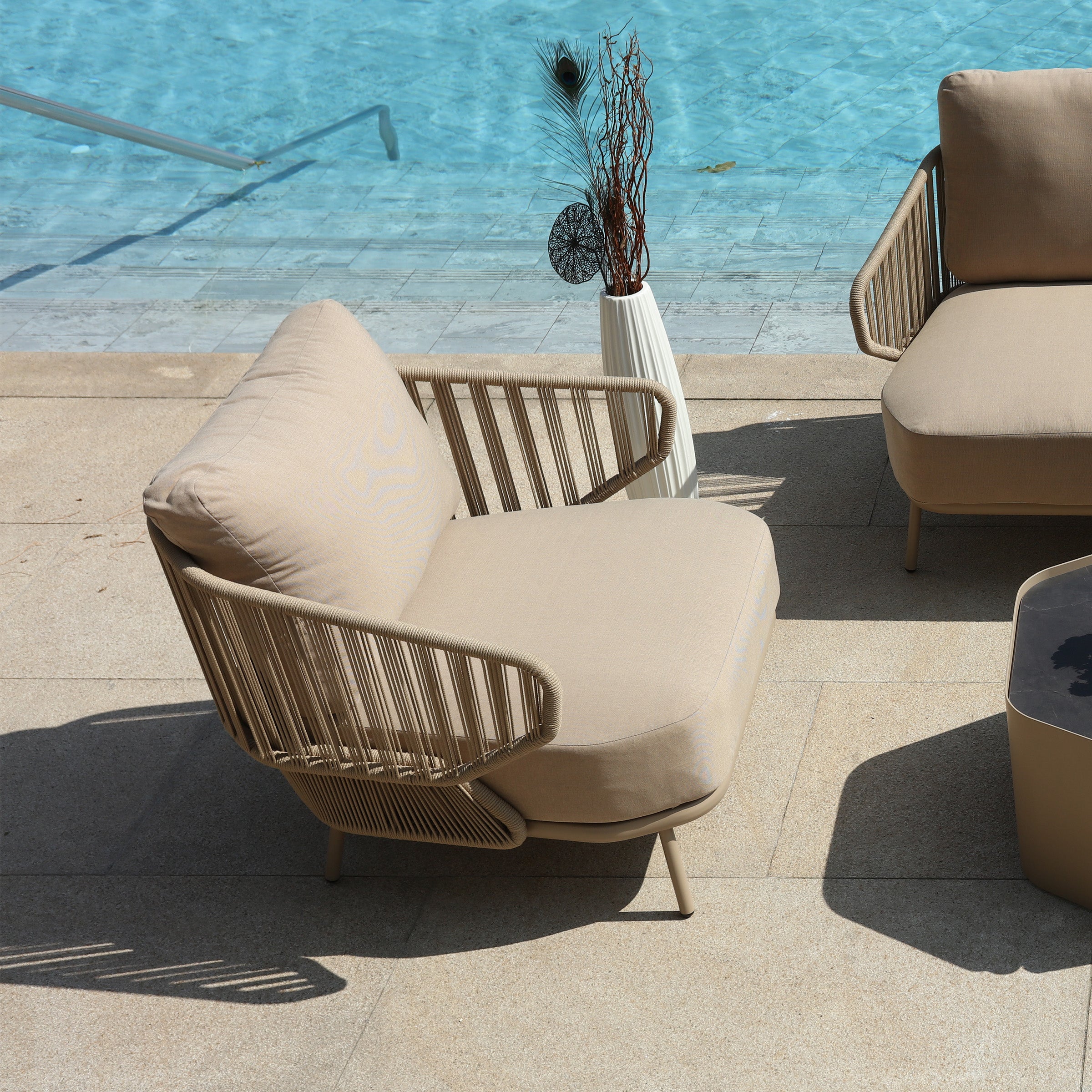 Embrace Outdoor Armchair MYX-SOFA030 - Outdoor Chairs - ebarza Furniture UAE | Shop Modern Furniture in Abu Dhabi & Dubai - مفروشات ايبازرا في الامارات | تسوق اثاث عصري وديكورات مميزة في دبي وابوظبي