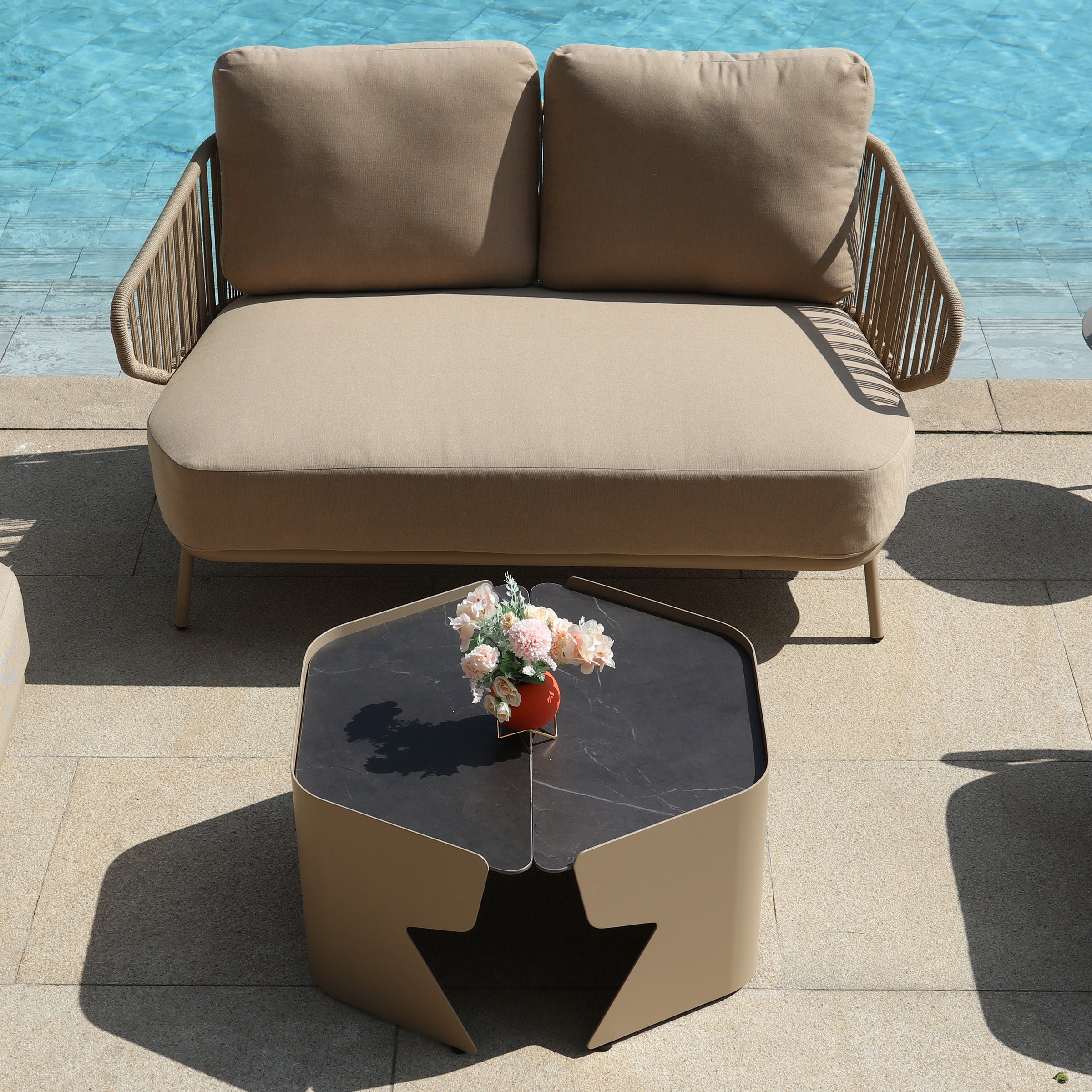 Embrace Outdoor Love 2-Seat Sofa MYX-SOFA1050 -  Outdoor Sofas - ebarza Furniture UAE | Shop Modern Furniture in Abu Dhabi & Dubai - مفروشات ايبازرا في الامارات | تسوق اثاث عصري وديكورات مميزة في دبي وابوظبي