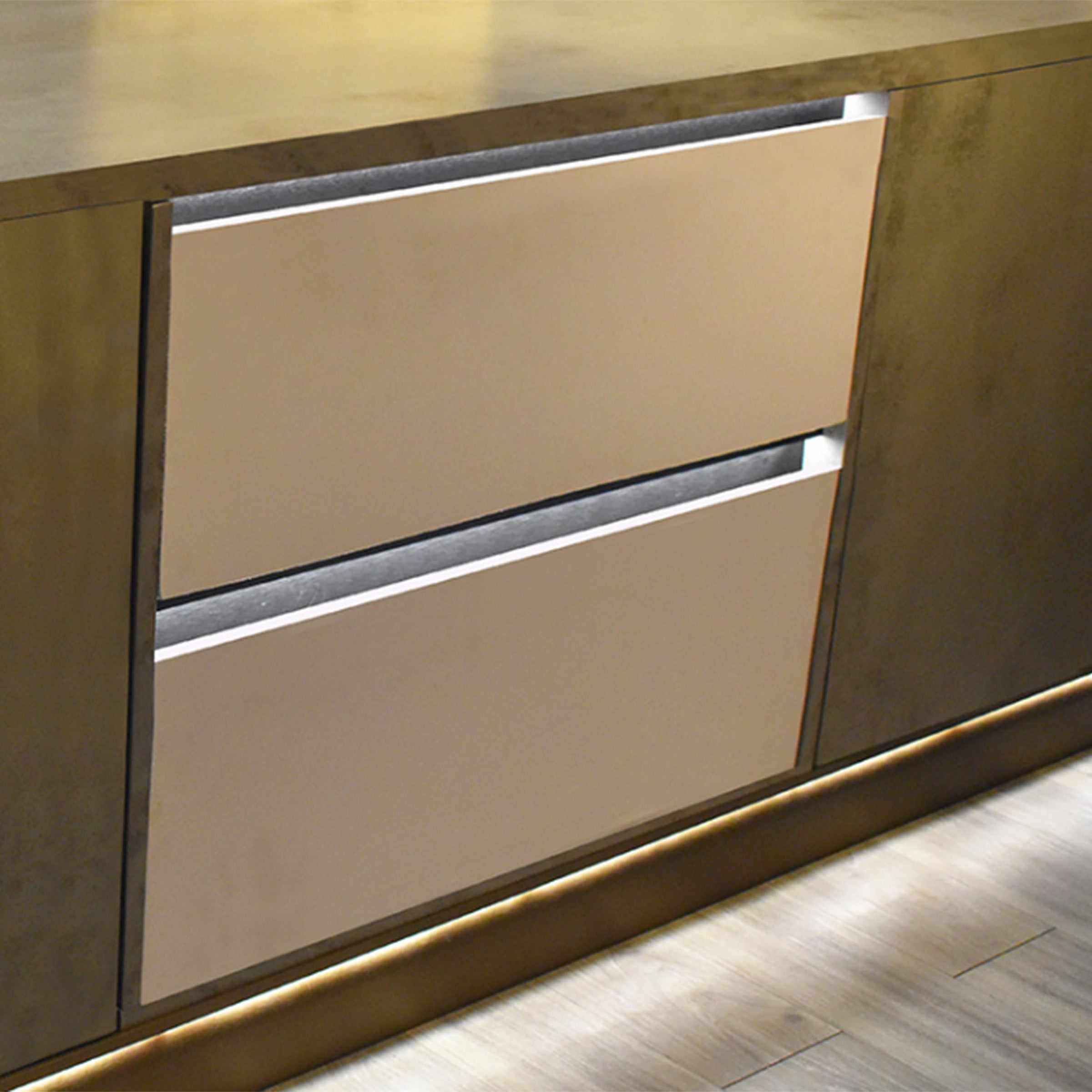 330cm Length (6cm) L shape Alu Handle (Without LED light) Profile Black-CH4-AL052 - PR0063 - wall-panels-profiles - ebarza Furniture UAE | Shop Modern Furniture in Abu Dhabi & Dubai - مفروشات ايبازرا في الامارات | تسوق اثاث عصري وديكورات مميزة في دبي وابوظبي